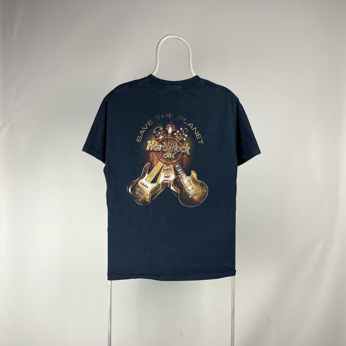 Hard Rock Cafe Hard rock cafe tshirt save the planet orlando size Medium Size US M / EU 48-50 / 2 - 1 Thumbnail