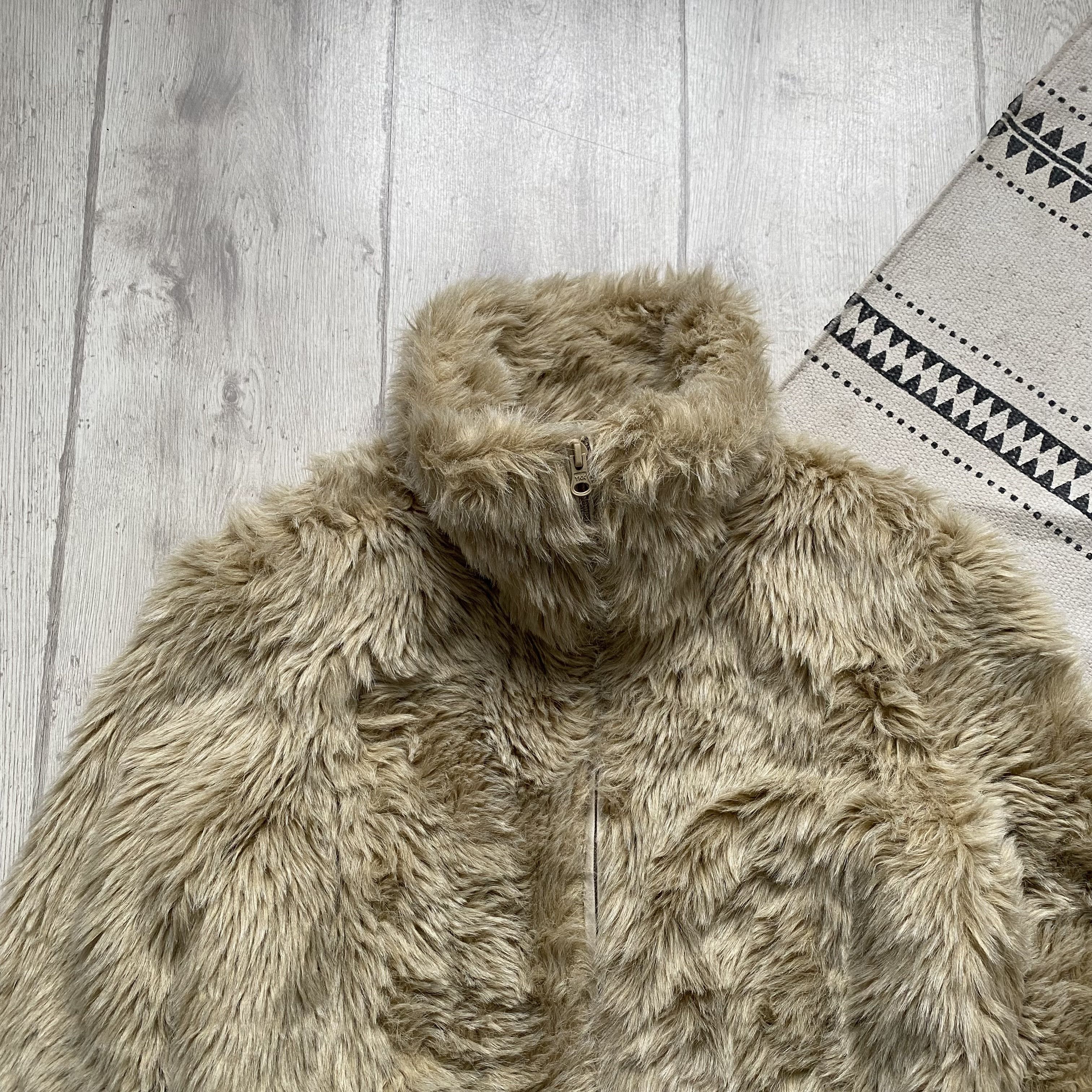 If Six Was Nine Vintage 90s Cropp Faux Fur jacket Y2K japanese style UNISEX Size US M / EU 48-50 / 2 - 6 Thumbnail