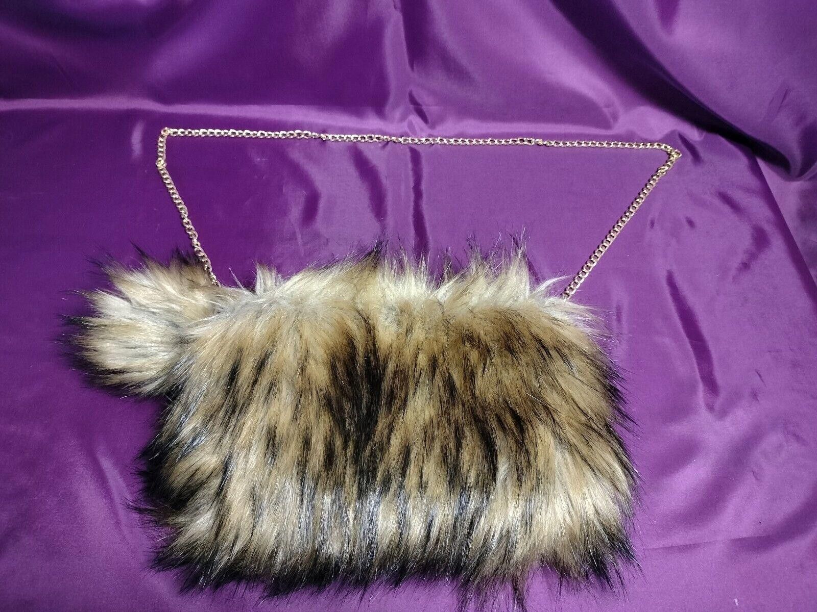 Designer Dog Style Faux Fur Purse Size ONE SIZE - 4 Thumbnail