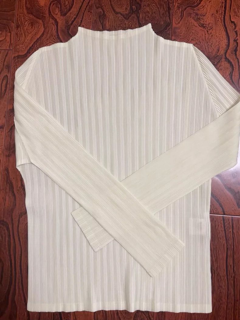 Issey Miyake issey miyake White long sleeves 2506-Nextarrow Size M / US 6-8 / IT 42-44 - 1 Thumbnail