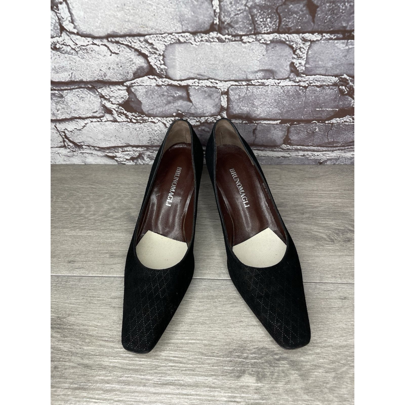Bruno Magli Bruno Magli Vero Cuoio Black Suede Leather Diamond VTG Heels Size US 7 / IT 37 - 13 Thumbnail