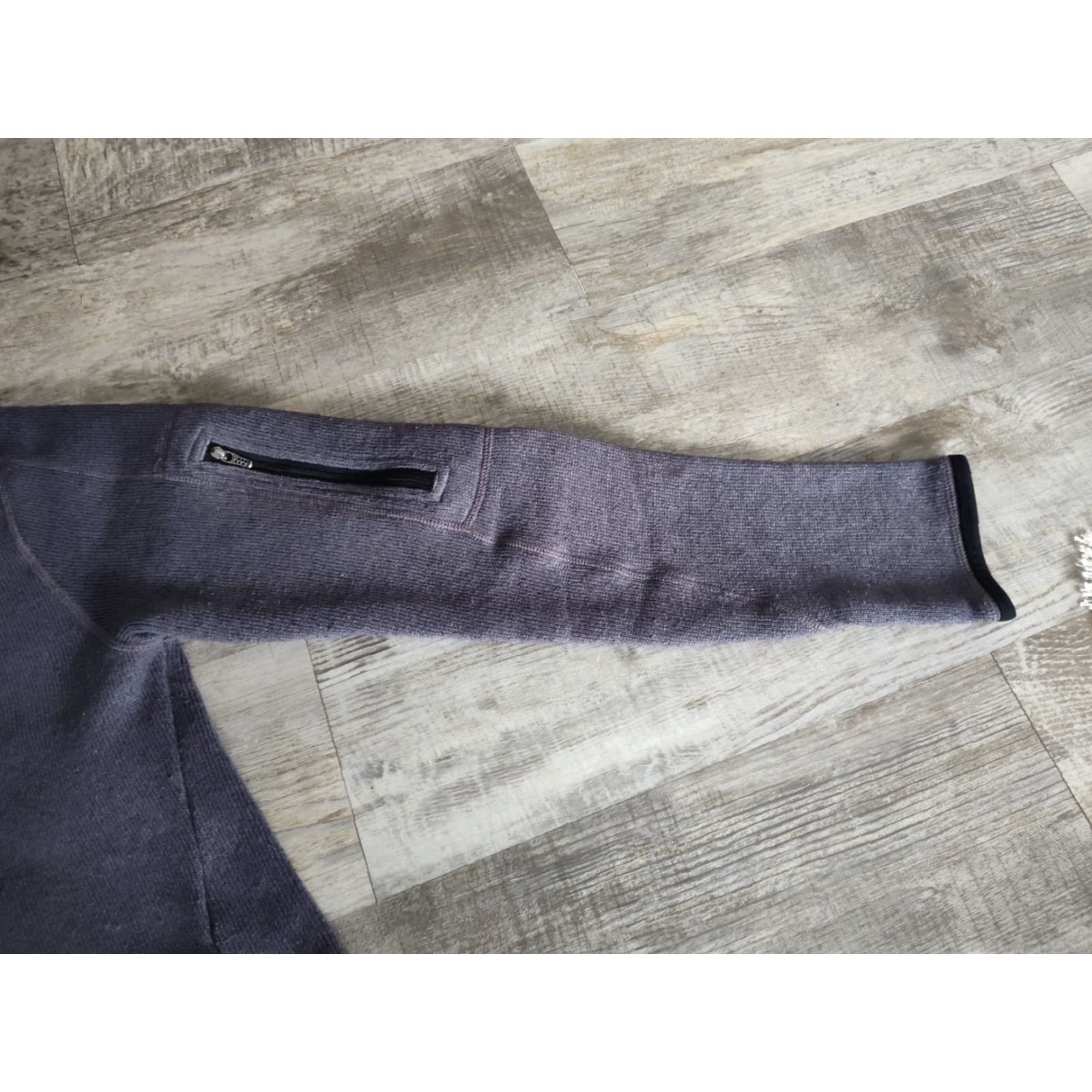Patagonia Patagonia Hoodie Jacket Women XS Regular Gray Solid Full Zip Hooded Jacket, Better Sweater, Outdoor, Vintage No, Fleece, Polyester, Logo, 90s? Size XS / US 0-2 / IT 36-38 - 4 Thumbnail
