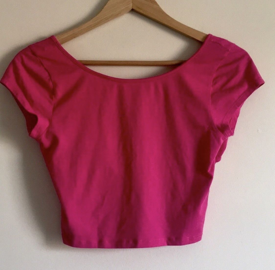 American Eagle Outfitters PINK AMERICAN EAGLE CUTOUT OPEN BACK CROP TOP Size M / US 6-8 / IT 42-44 - 1 Thumbnail