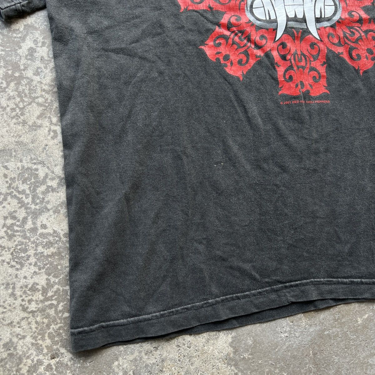 Band Tees Vintage Red Hot Chili Peppers Band Tshirt Bootleg Size US L / EU 52-54 / 3 - 7 Thumbnail