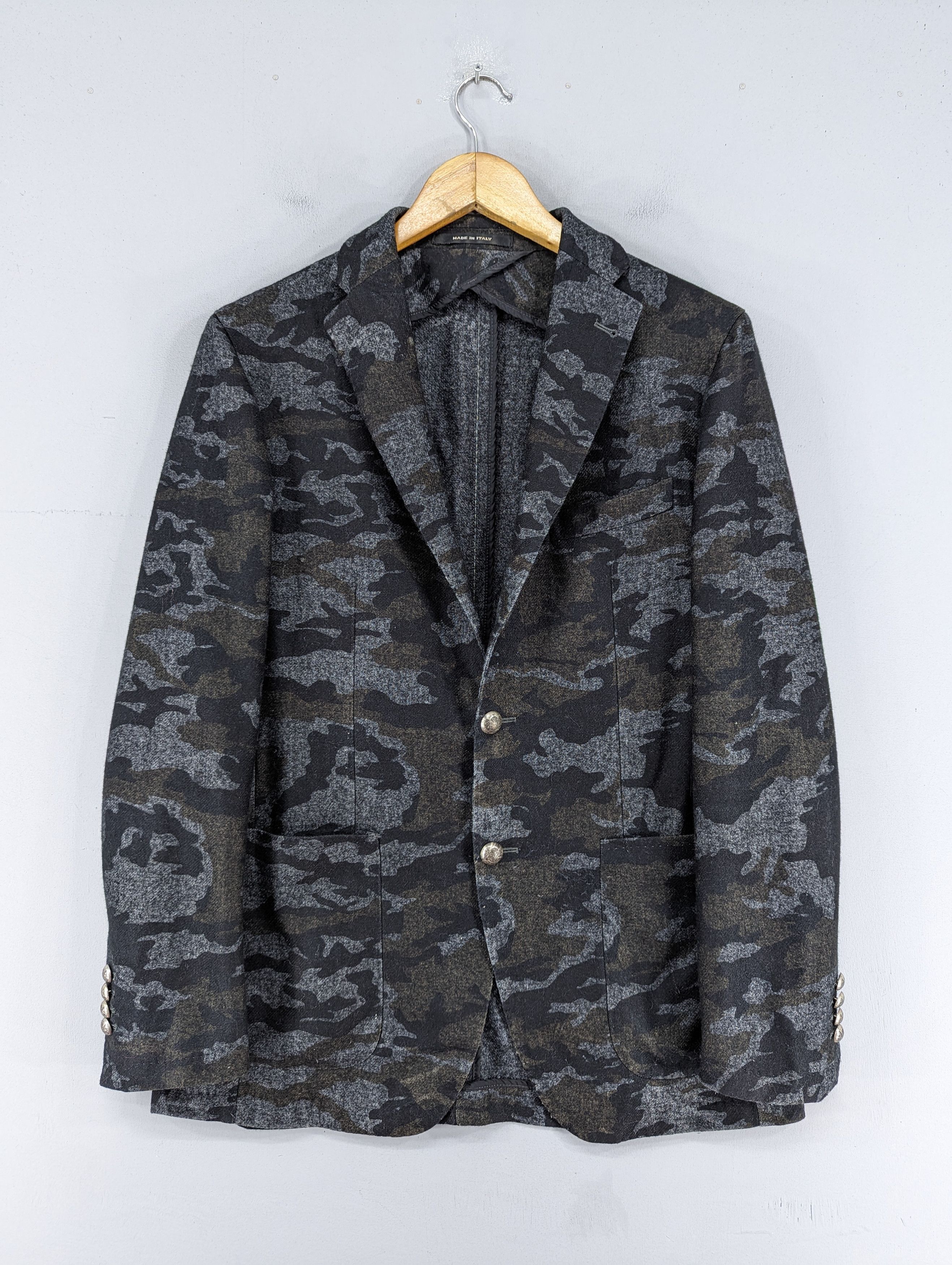 image of Avant Garde x Italian Designers Tagliatore Italy Wool Camo Design Blazer Style Jacket (Size XS)