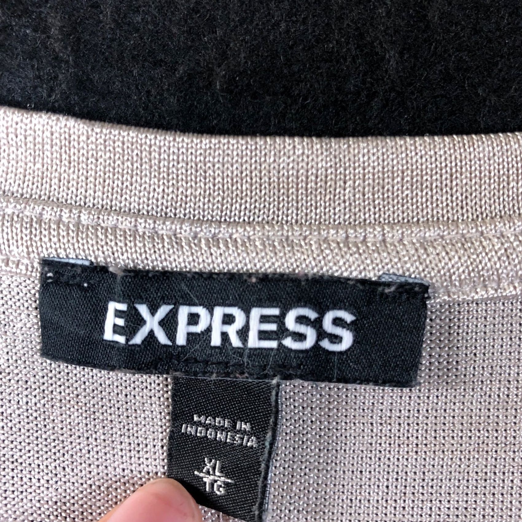 Express Express Blouse Tan V-Neck Front Knot Short Sleeve Stretch XL Women Size XL / US 12-14 / IT 48-50 - 6 Thumbnail