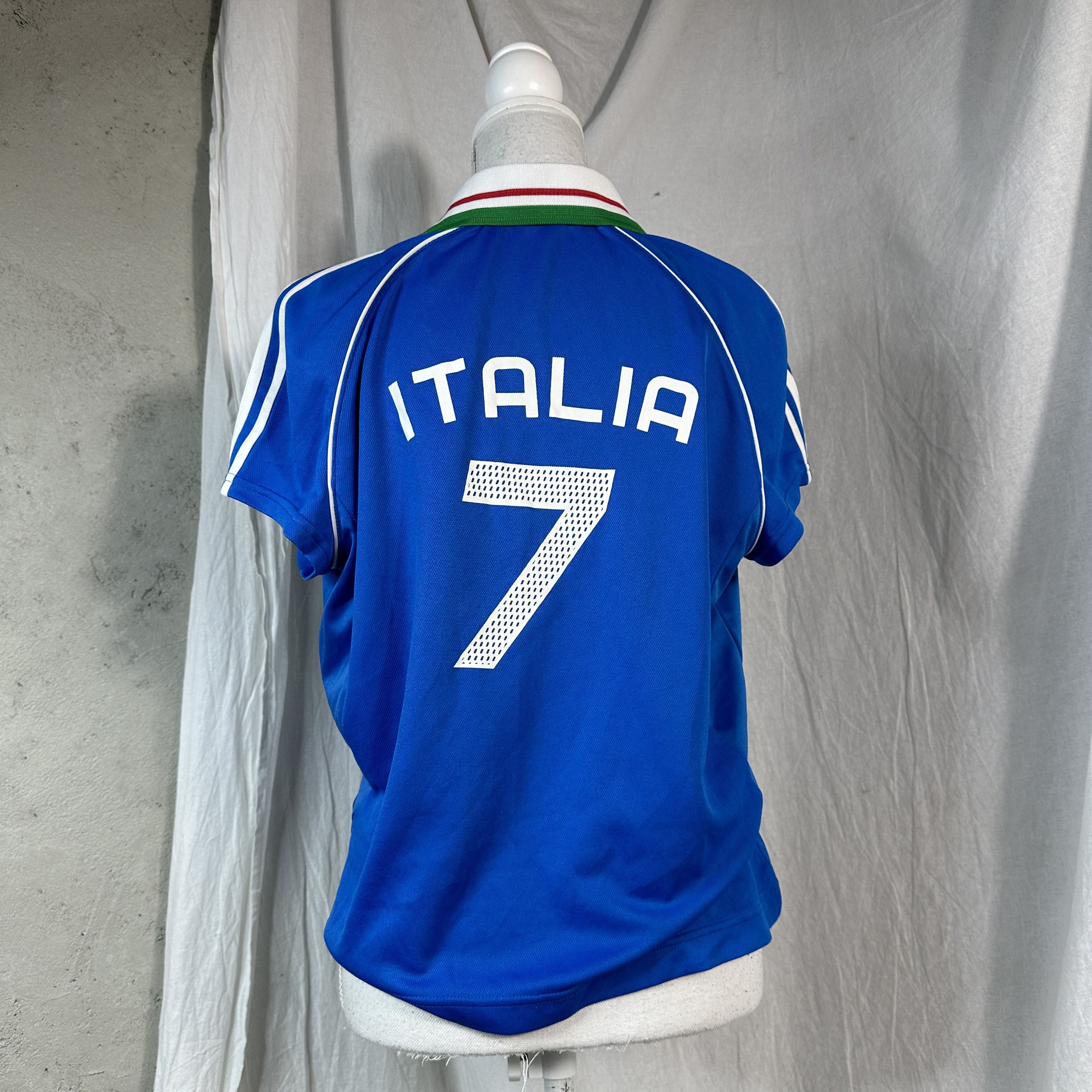 Adidas × Vintage Women's Vintage Adidas Italia Blokecore Y2K T-shirt Size XL / US 12-14 / IT 48-50 - 5 Thumbnail