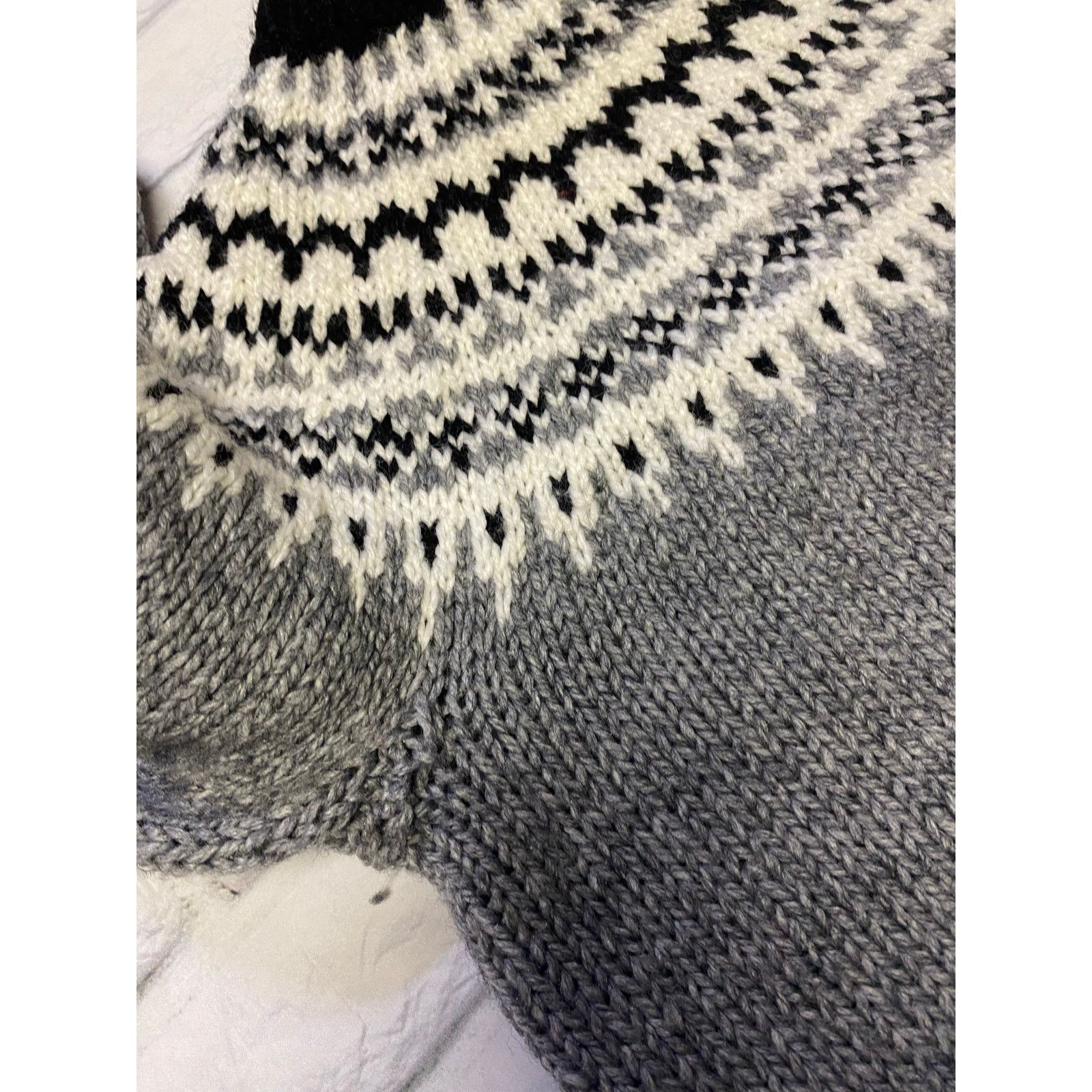 Handmade Hand Knitted Fair Isle Sweater Women Medium or Men S Size M / US 6-8 / IT 42-44 - 10 Thumbnail