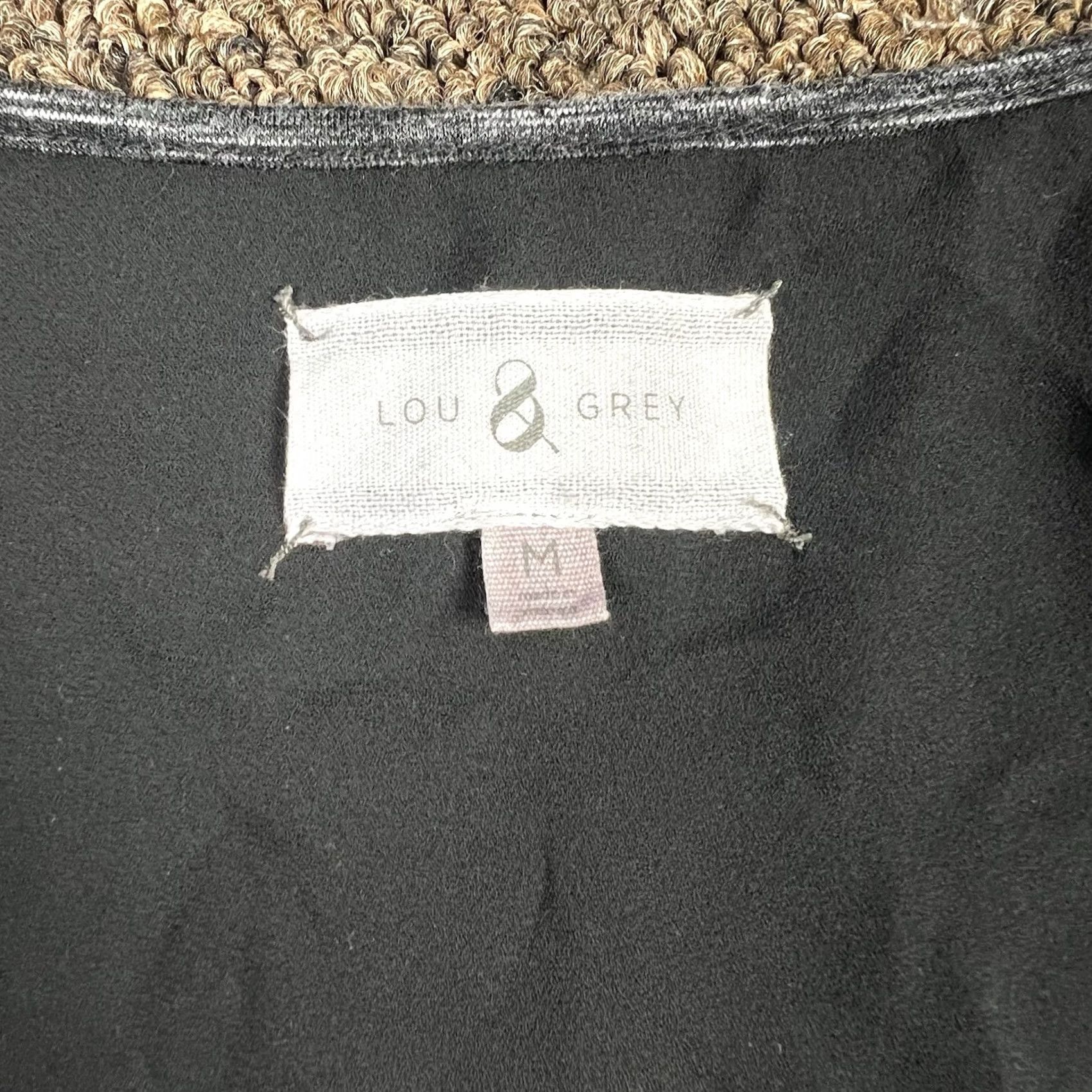 Lou & Grey Lou & Grey Black Blouse Shirt Women’s Medium Lightweight Stretch Fit Regular Size Black Shirt Womens Lou & Grey Size M / US 6-8 / IT 42-44 - 2 Thumbnail