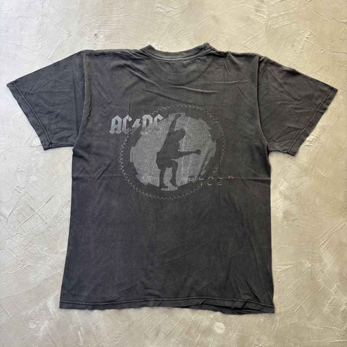 AC/DC Vintage AC/DC "Black Ice" tour t-shirt Size US XL / EU 56 / 4 - 4 Thumbnail