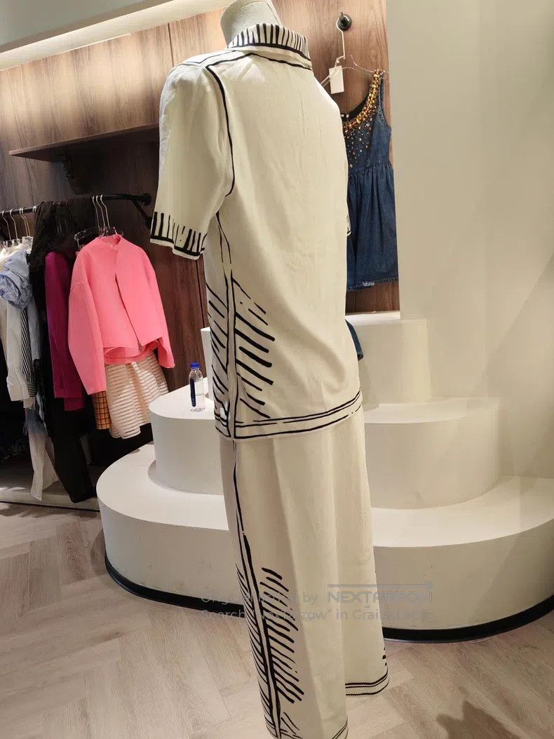 Fendi Fendi California Sky Series Black and White Striped Knit S Size XS / US 0-2 / IT 36-38 - 2 Thumbnail