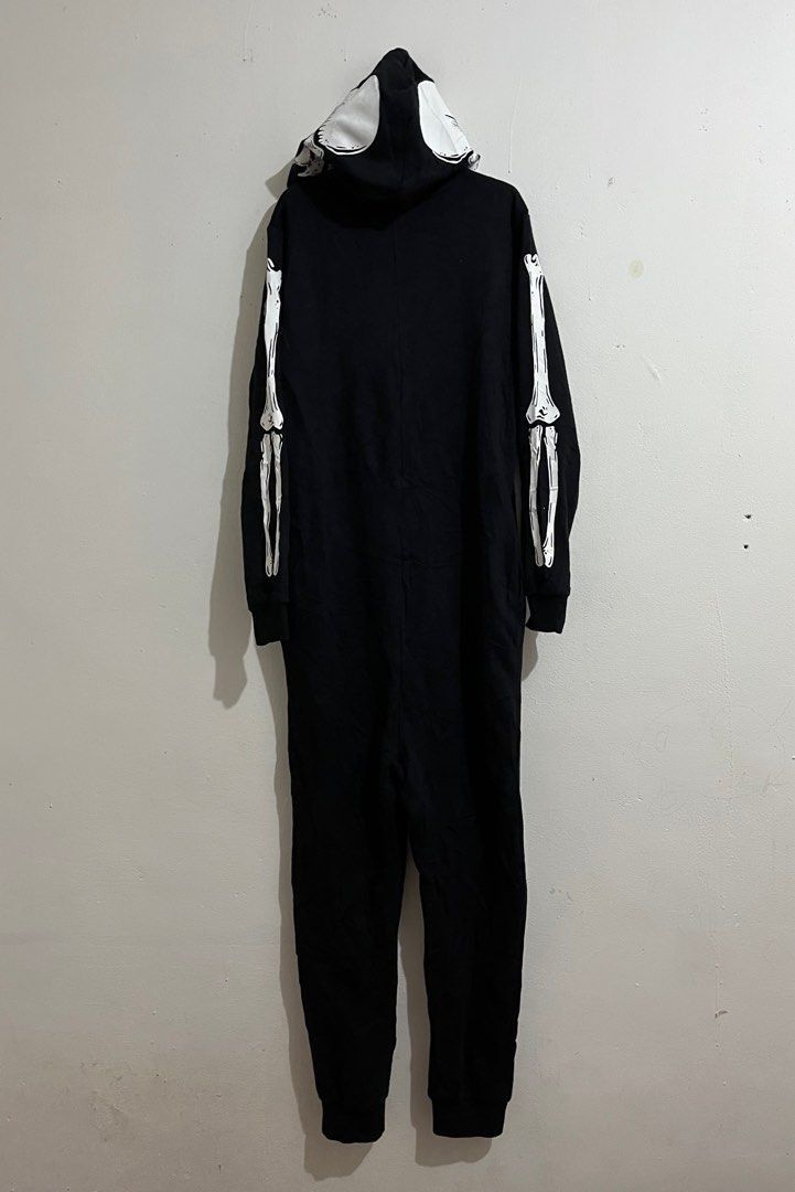 Beauty Beast h&m skull print jump suit Size US M / EU 48-50 / 2 - 8 Thumbnail