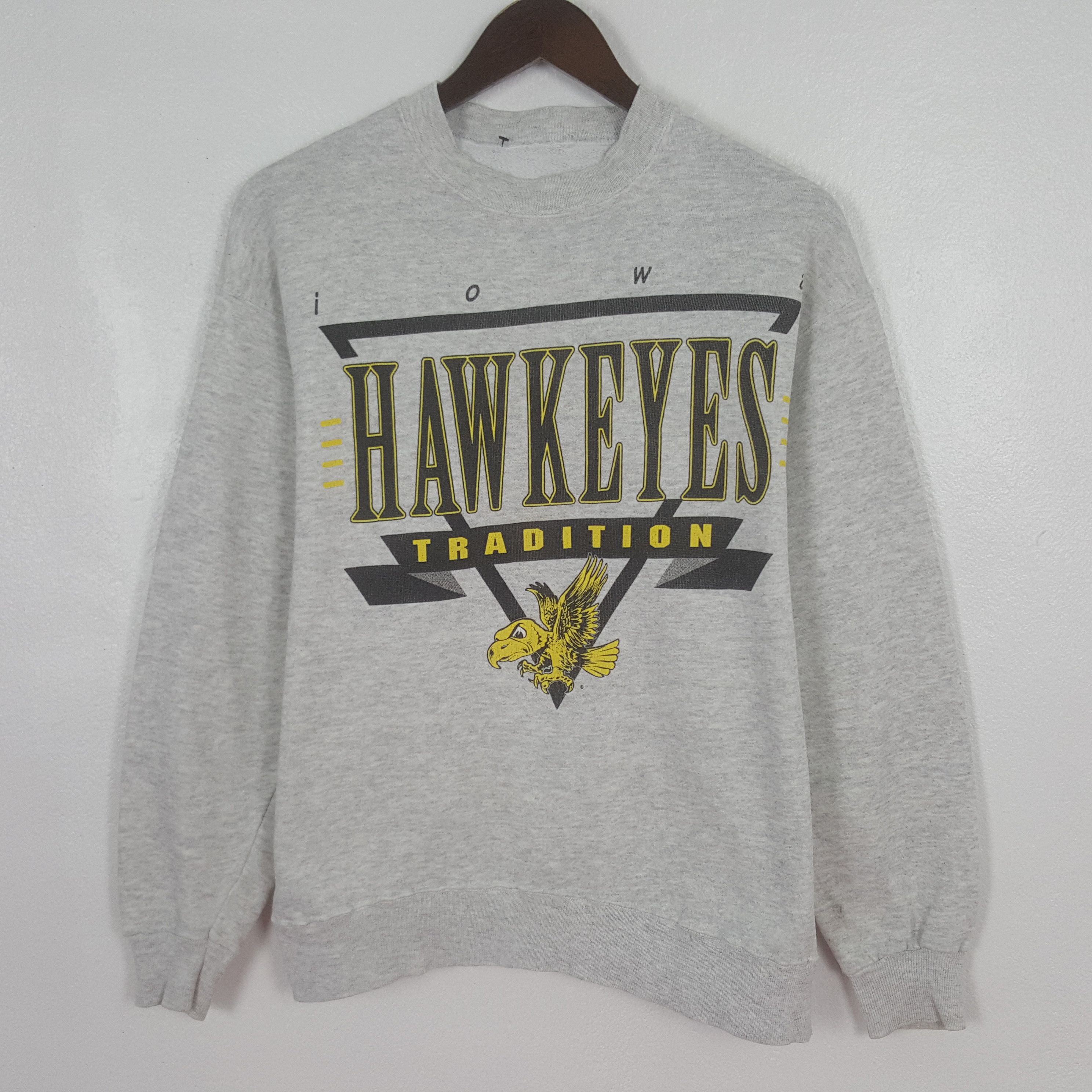 Vintage Vintage Hawkeyes Tradition Sweatshirt Size US S / EU 44-46 / 1 - 1 Thumbnail