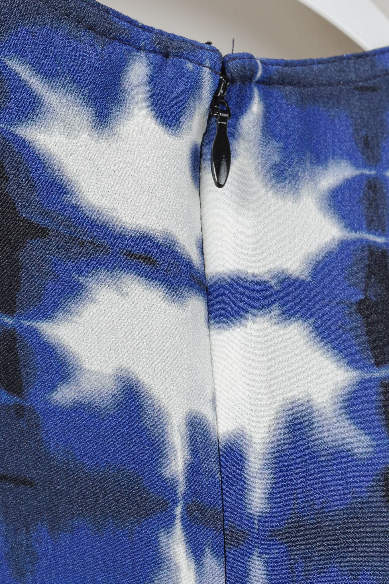 Proenza Schouler Proenza Schouler Blue & White Tie-Dye Crepe Dress Size XS / US 0-2 / IT 36-38 - 8 Thumbnail