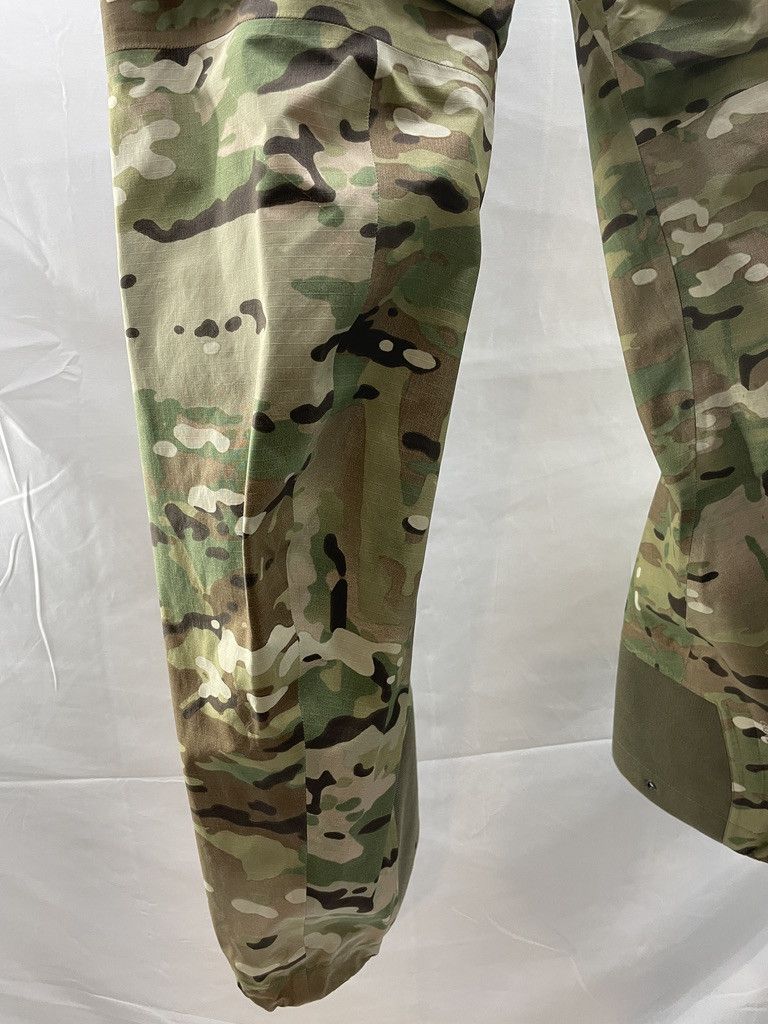 Arc'teryx ARCTERYX LEAF Alpha Gen 2 Multicam Gore Tex Pro Bib Pant Size US 32 / EU 48 - 6 Thumbnail
