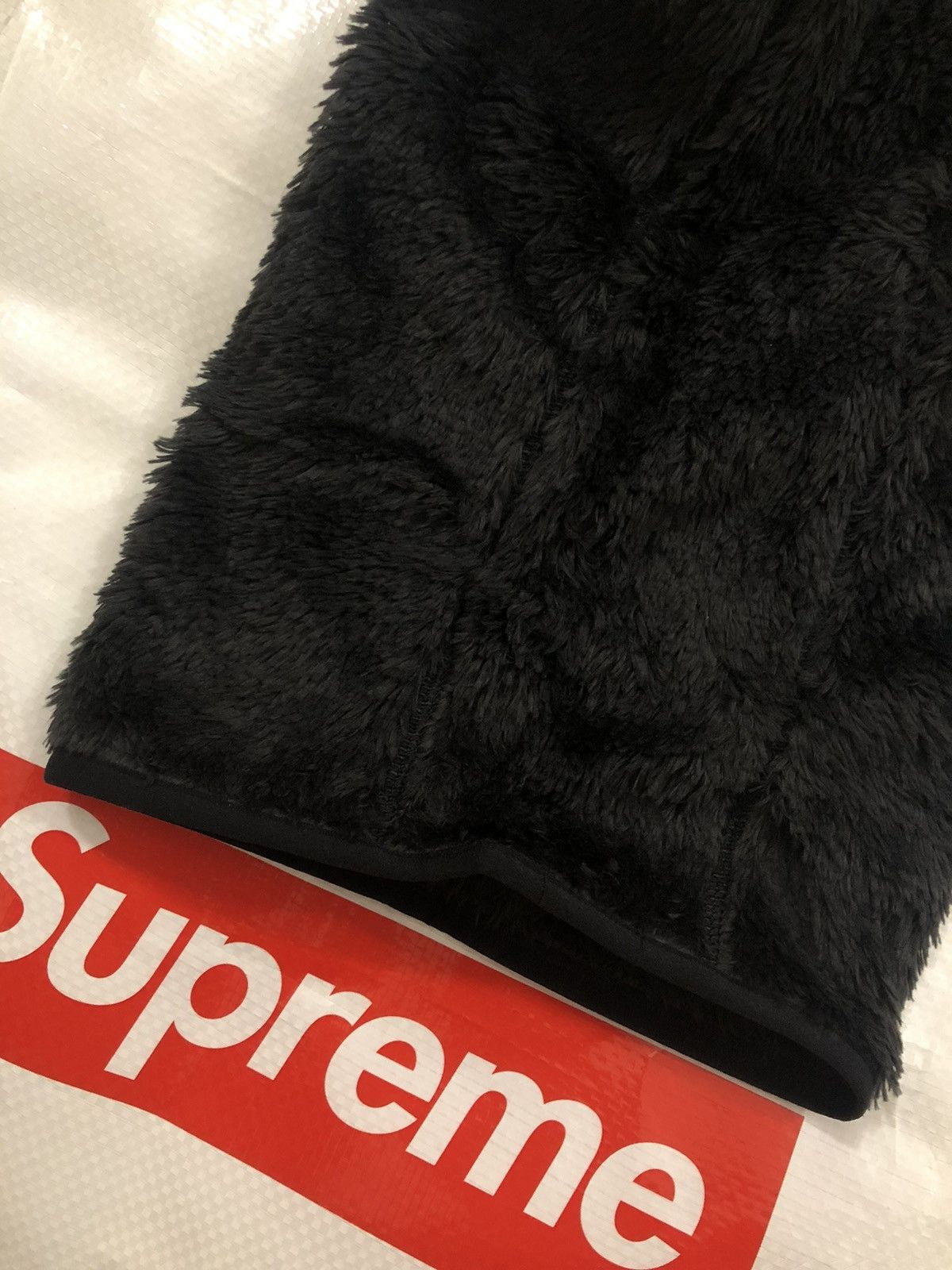 Supreme Supreme fuzzy balaclava hat polar reflective box logo mask Size ONE SIZE - 14 Thumbnail