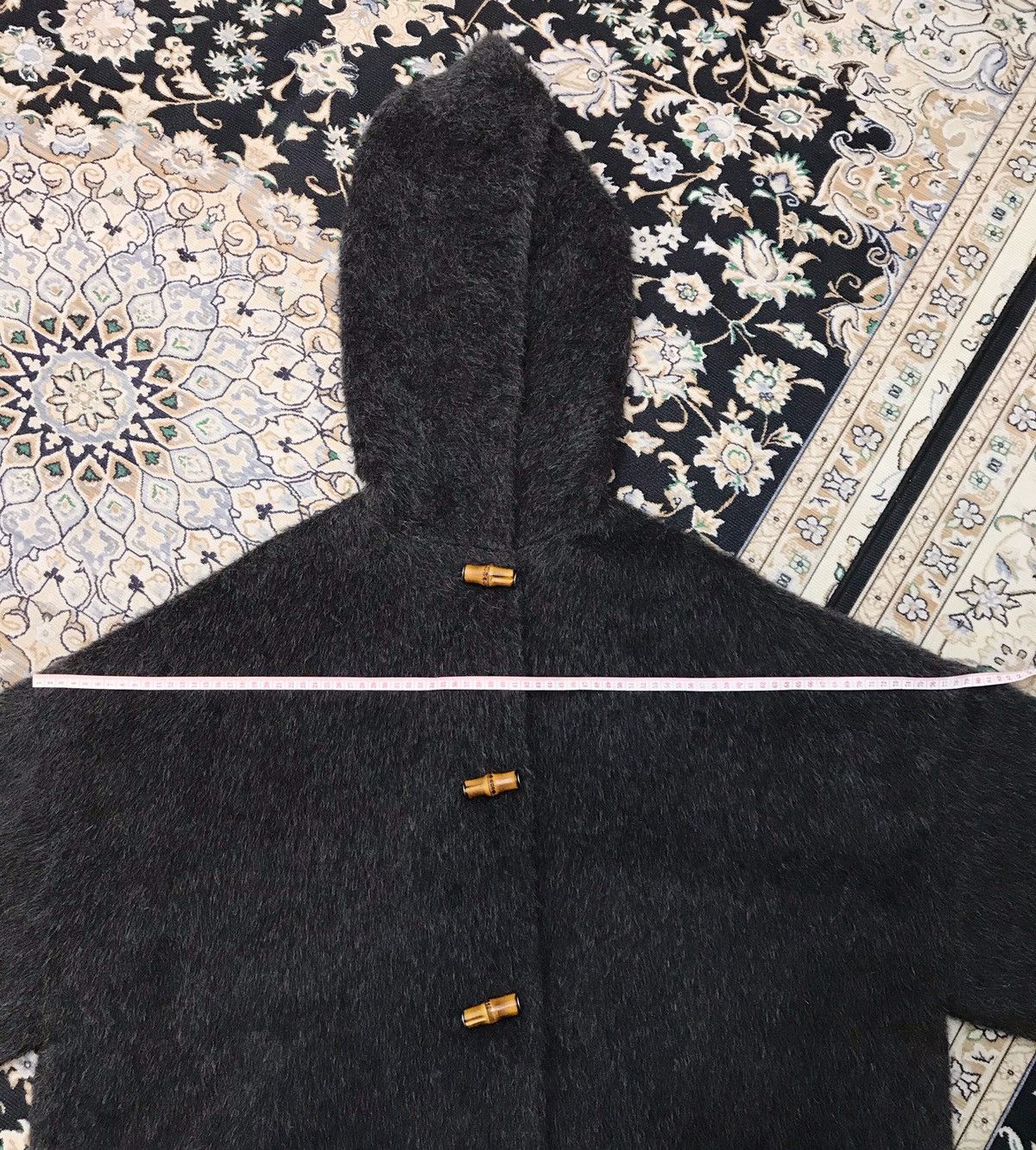 Gucci Vintage 90s gucci bamboo button lining fur jacket Size XL / US 12-14 / IT 48-50 - 18 Thumbnail