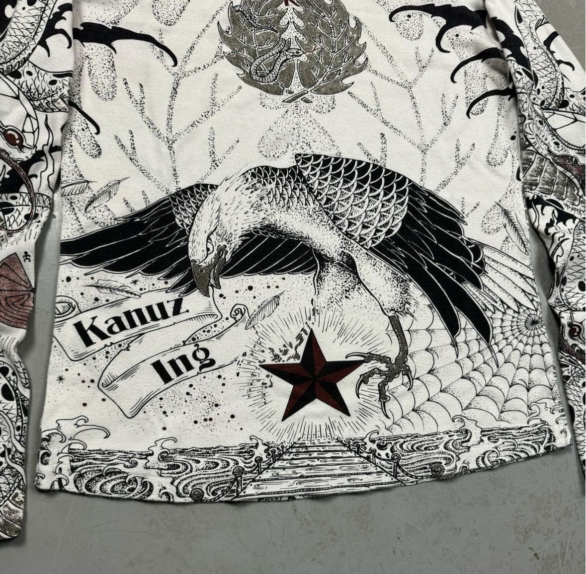 Yasuyuki Ishii Yasuyuki Ishii “Dualing Dragon & Tiger” Tattoo Shirt Size US M / EU 48-50 / 2 - 6 Thumbnail