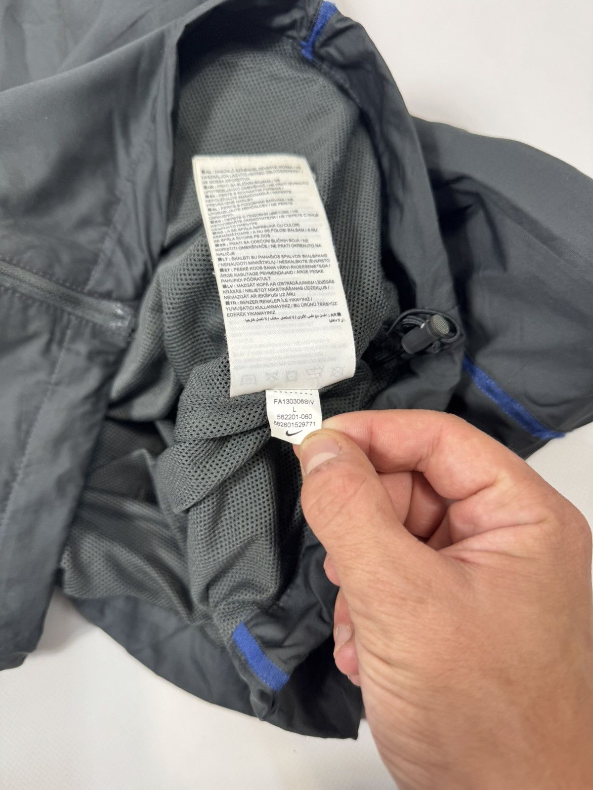 Nike Vintage Nike Nylon Drill Y2k Baggy Jacket Size US L / EU 52-54 / 3 - 13 Thumbnail