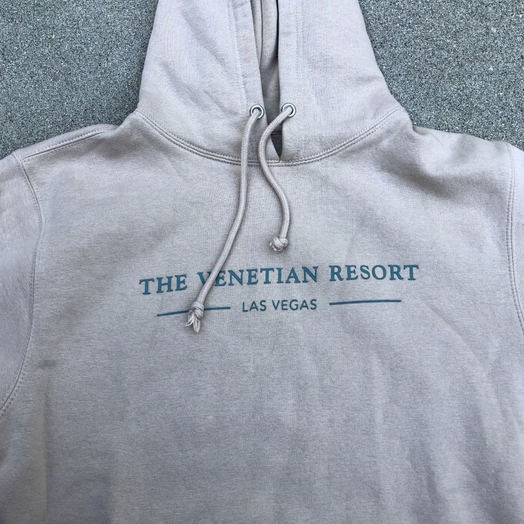 Vintage THE VENETIAN RESORT LAS VEGAS Hoodie Sweatshirt Men MEDIUM Pullover Beige Sweater Size US M / EU 48-50 / 2 - 2 Thumbnail