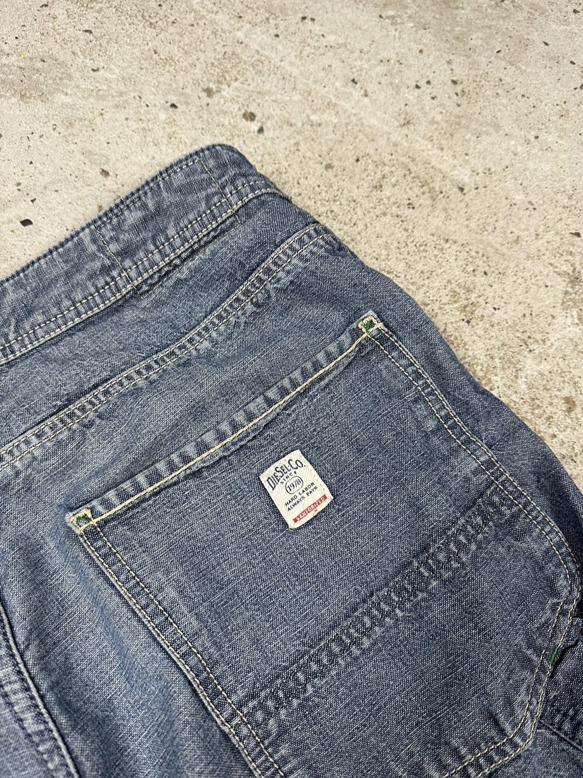 Diesel × Vintage Vintage 2001 Diesel Distressed Carpenter Denim Pants Jeans Size US 32 / EU 48 - 9 Thumbnail