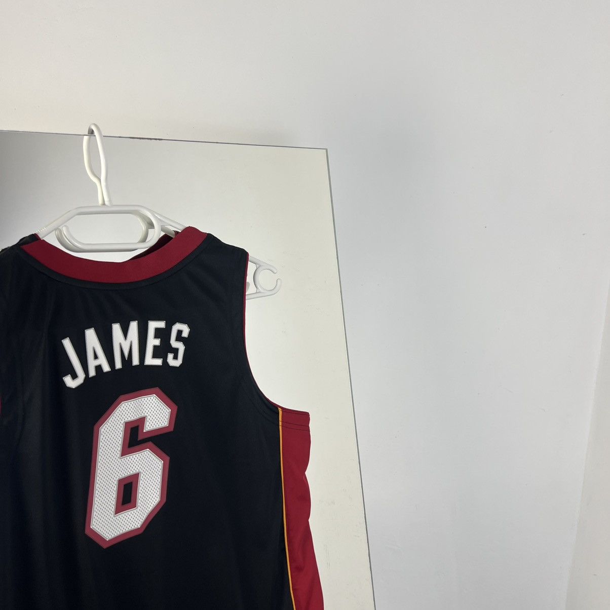 Adidas Vintage Y2K Miami Heat 6 Lebron James Jersey Tank Top Size US S / EU 44-46 / 1 - 3 Thumbnail
