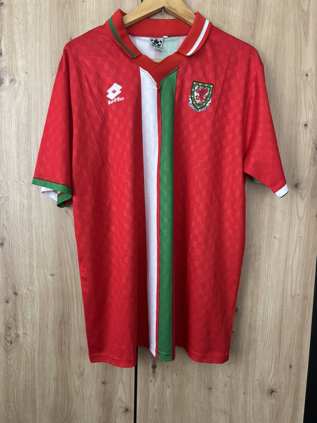 Lotto Sport VINTAGE 1996 WALES LOTTO JERSEY Size US XL / EU 56 / 4 - 1 Thumbnail