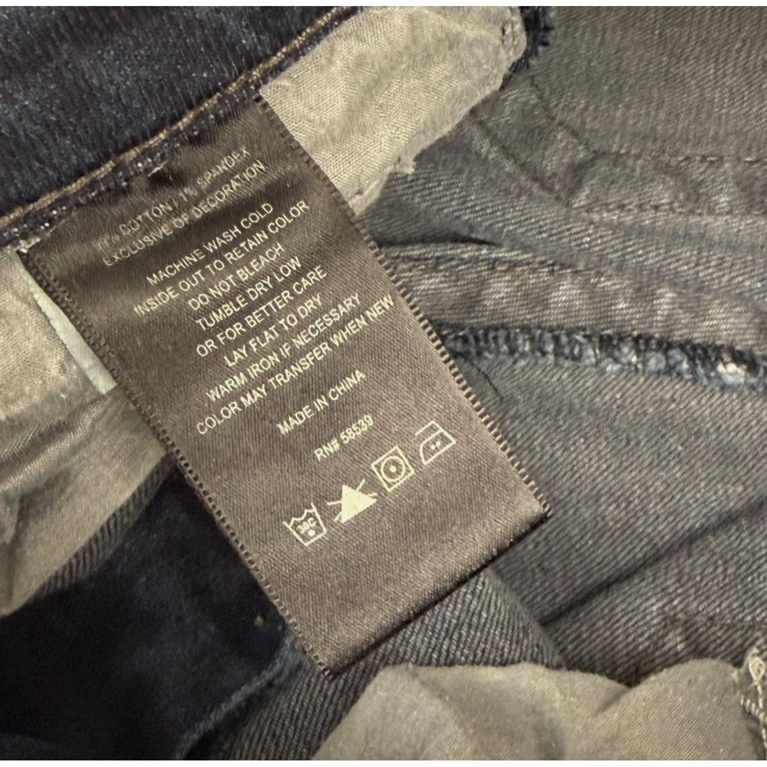 Other Kut from the Kloth Women's Straight Leg Dark Wash Jeans Size Size 30" / US 8 / IT 44 - 4 Thumbnail