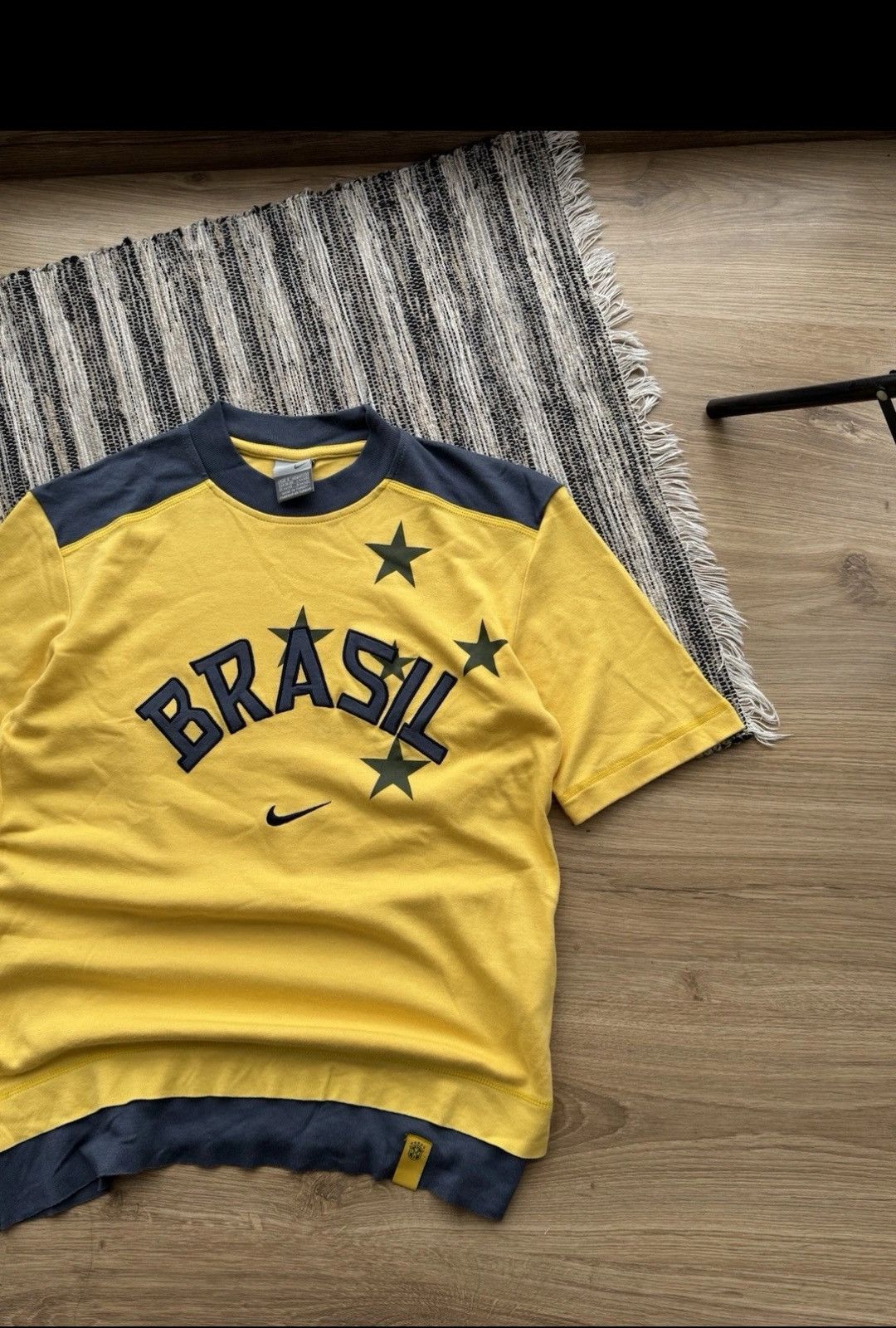 Nike Nike Brasil Big Logo Football Team Classic T Shirt Men Size US S / EU 44-46 / 1 - 2 Thumbnail