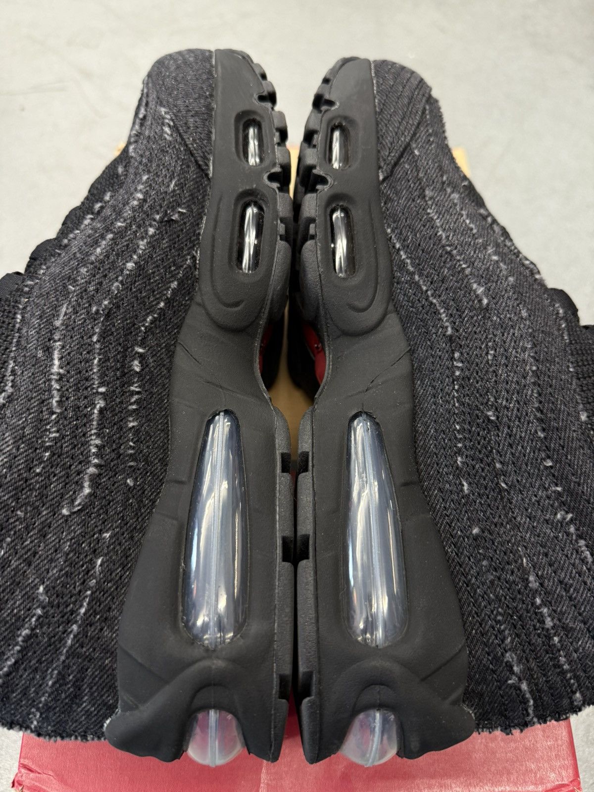 Levi's × Nike 2025 Nike Air Max 95 OG Levis Black Size US 8 / EU 41 - 3 Thumbnail