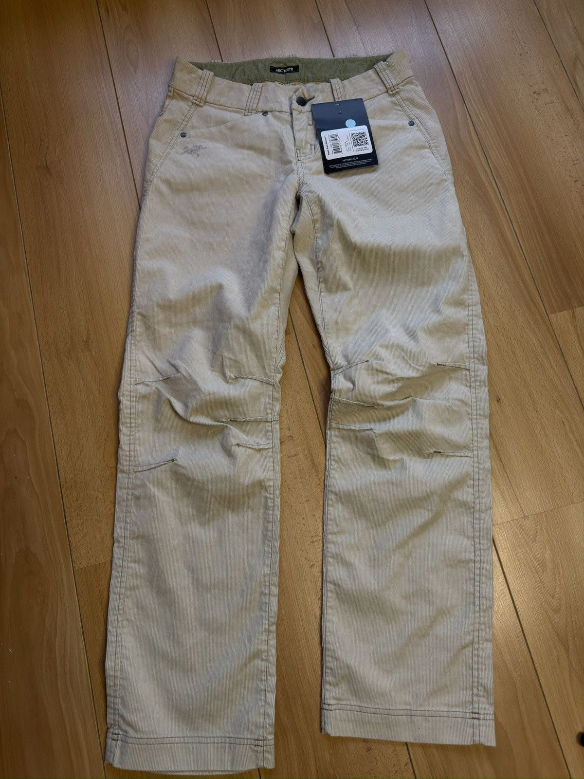 Arcteryx women’s new beige pants