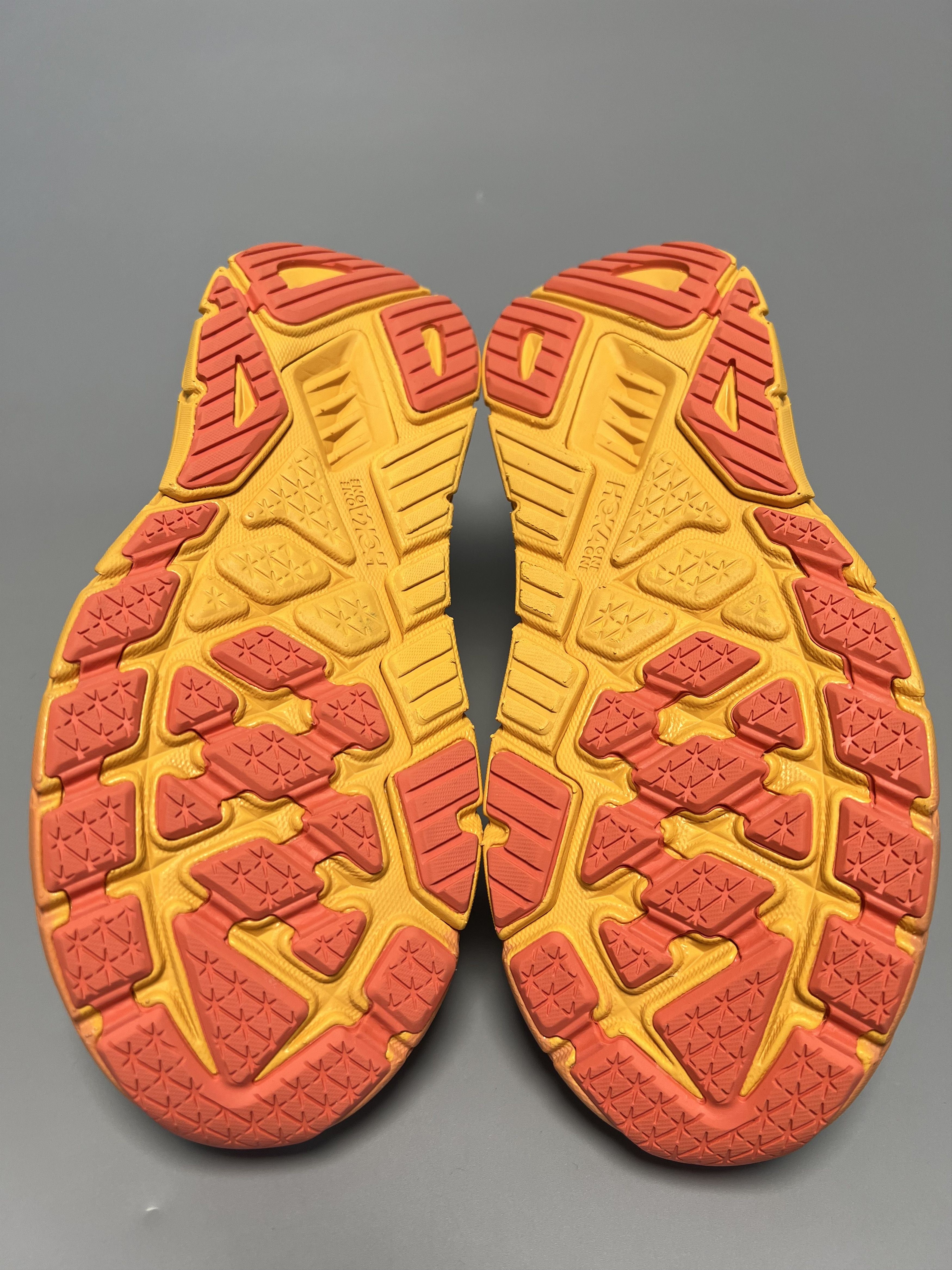 Hoka 9.5B Hoka One One Arahi 6 Women's Running Shoes Walking Gym Size US 9.5 / IT 39.5 - 14 Thumbnail