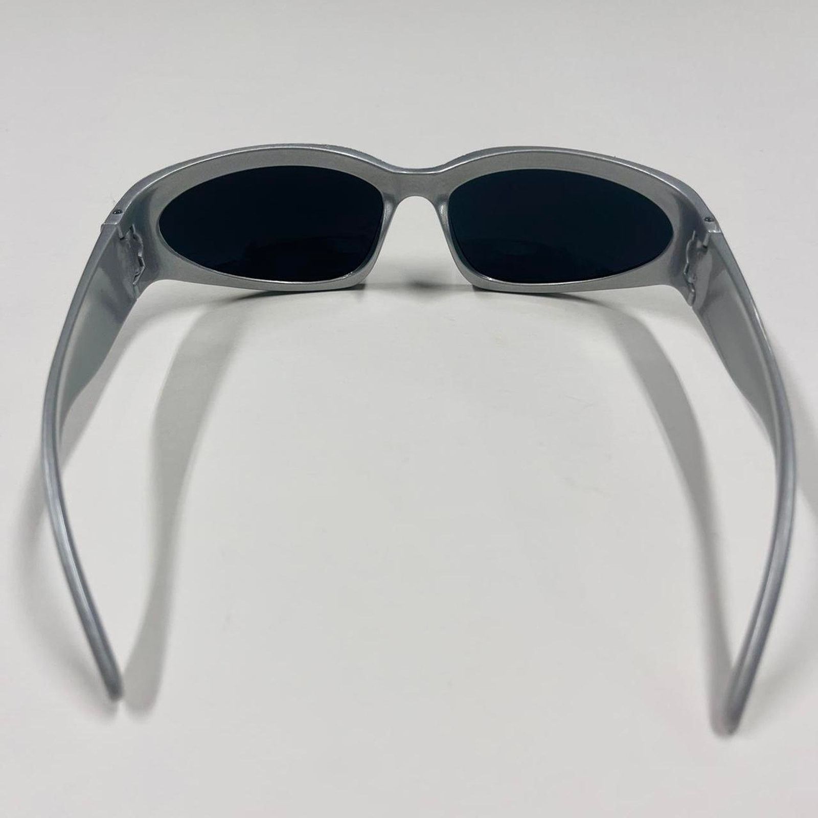 Vintage Y2k 2000s vintage style gray sunglasses Size ONE SIZE - 2 Thumbnail