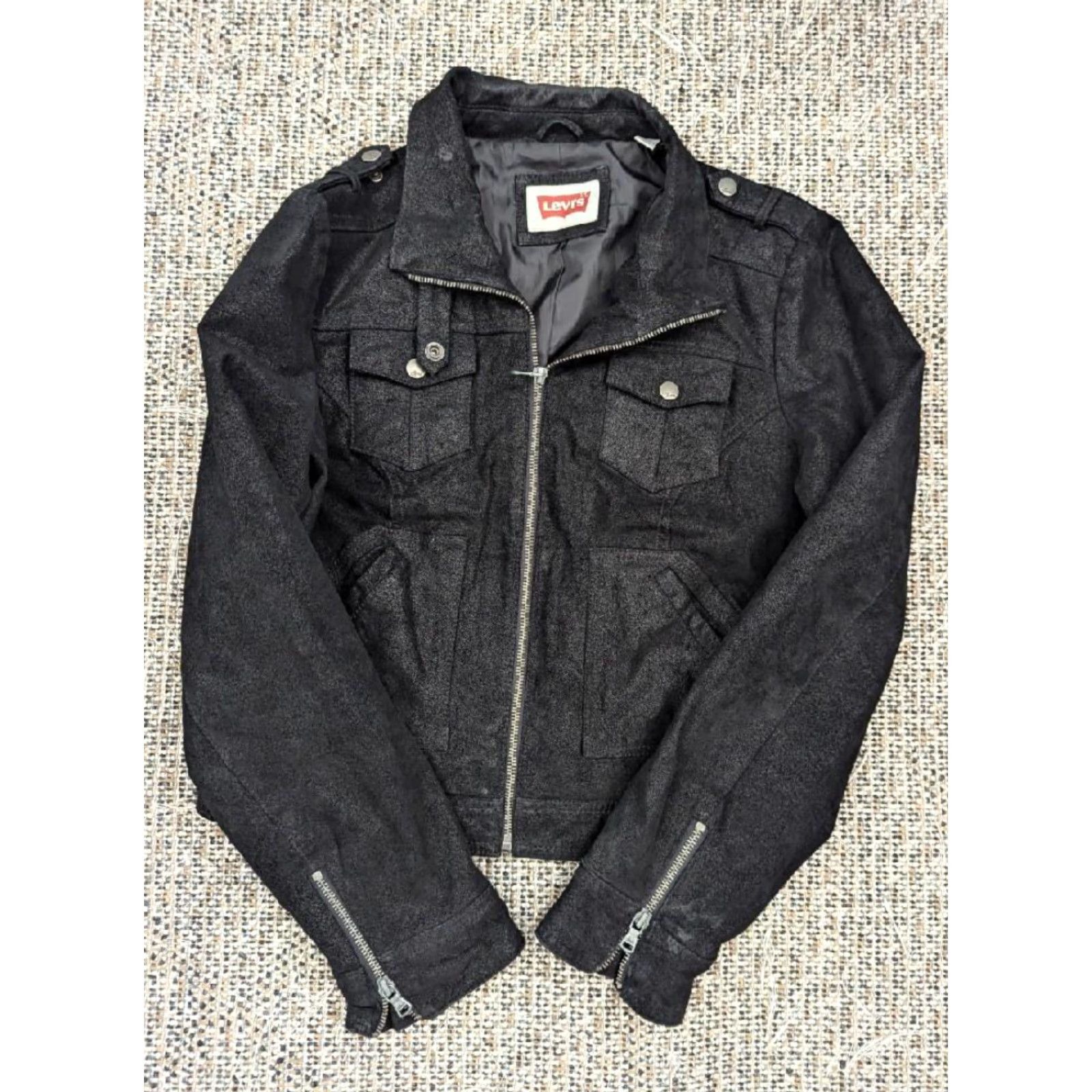 Levi's VINTAGE Levi's motorcycle jacket S Women Black Leather BIKER moto Y2K jacket Zip Mens Womens Girls Size S / US 4 / IT 40 - 2 Thumbnail