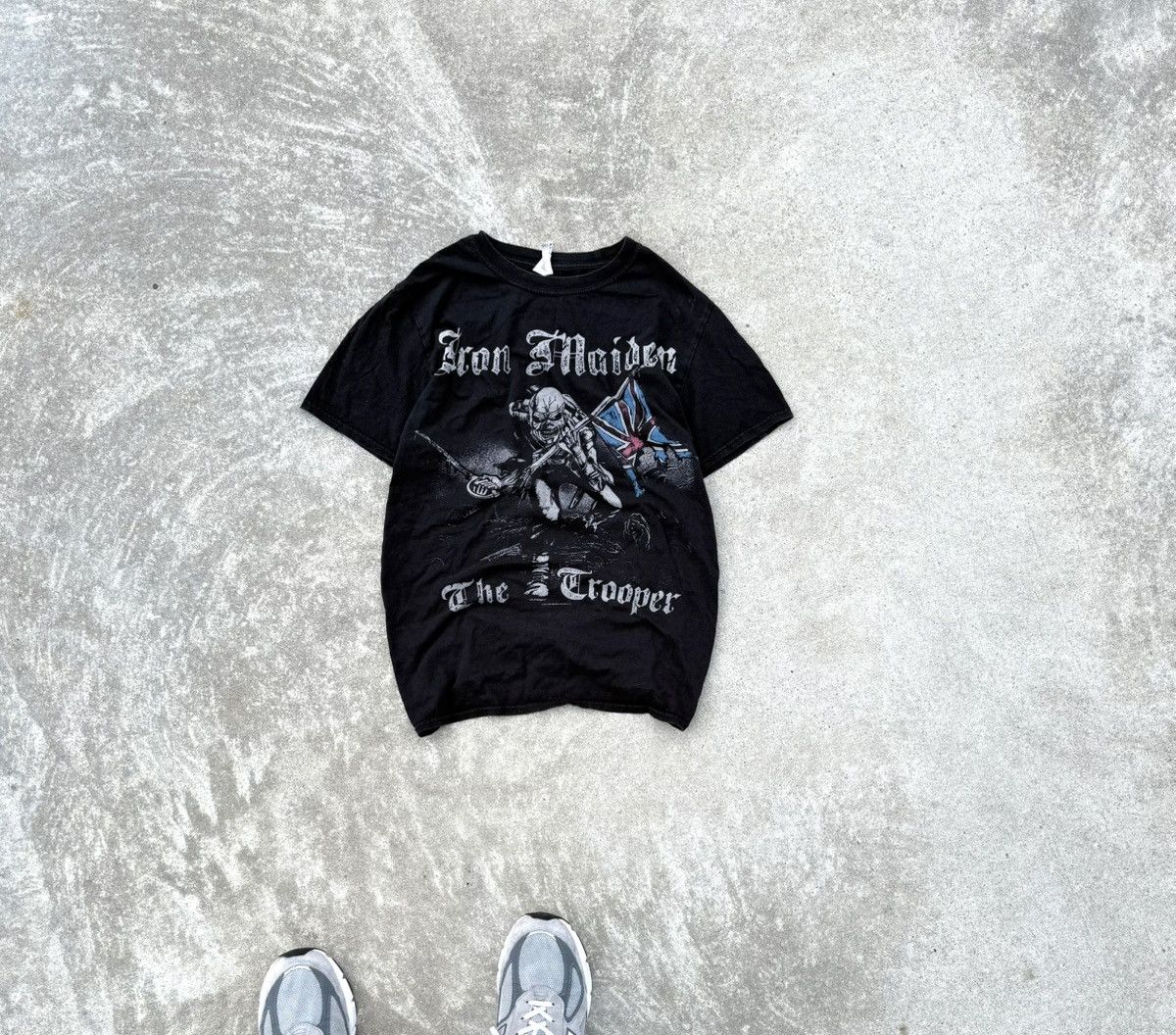 Band Tees Vintage Iron Maiden y2k punk rock band streetwear t-shirt Size US M / EU 48-50 / 2 - 1 Thumbnail