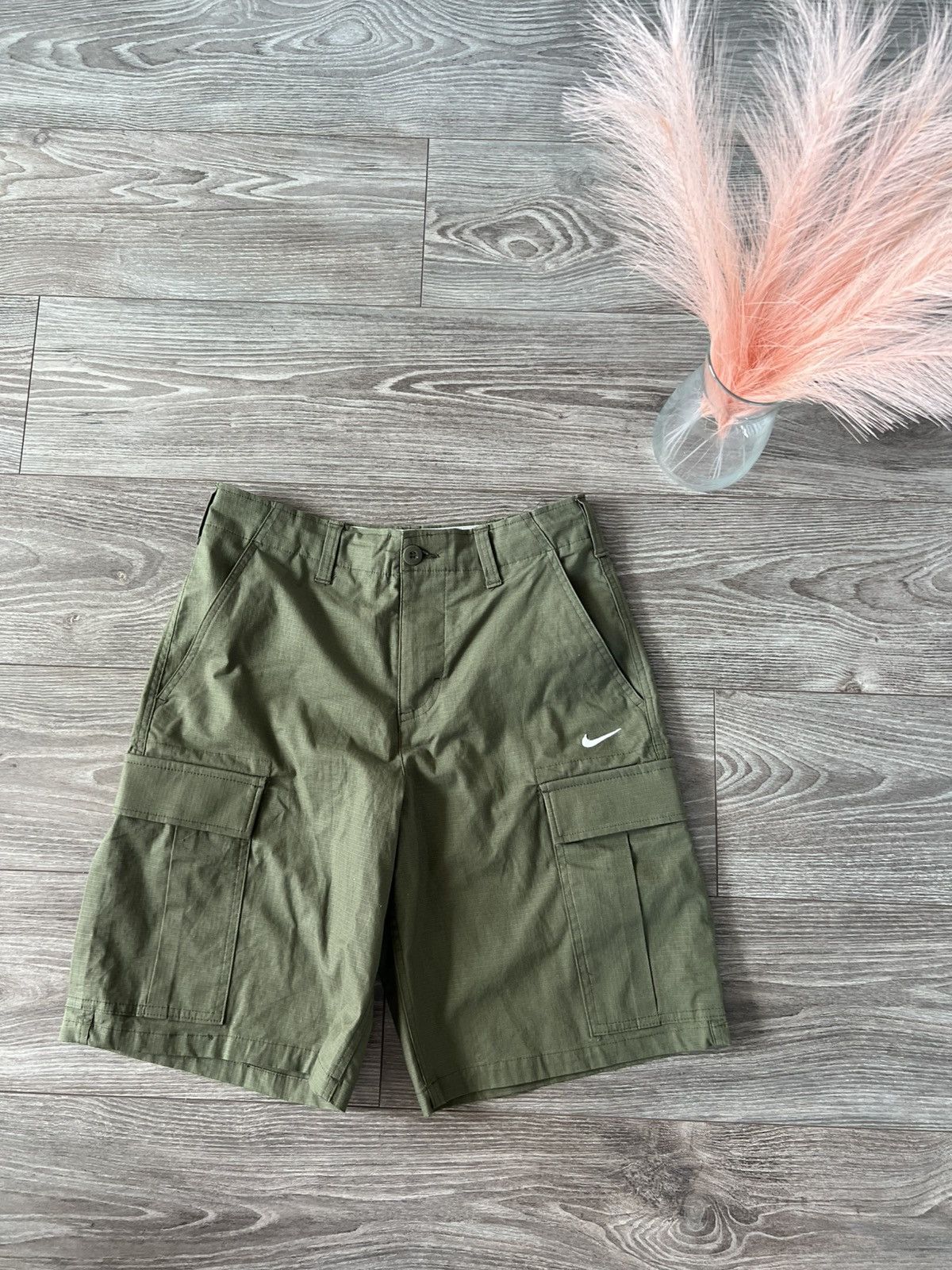 Nike SB New Collection Cargo Hard Wear Avant Garde Shorts