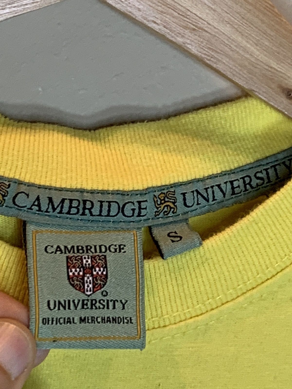 Vintage *RARE* Cambridge University Collegiate Spellout T-Shirt - S Size US S / EU 44-46 / 1 - 6 Thumbnail