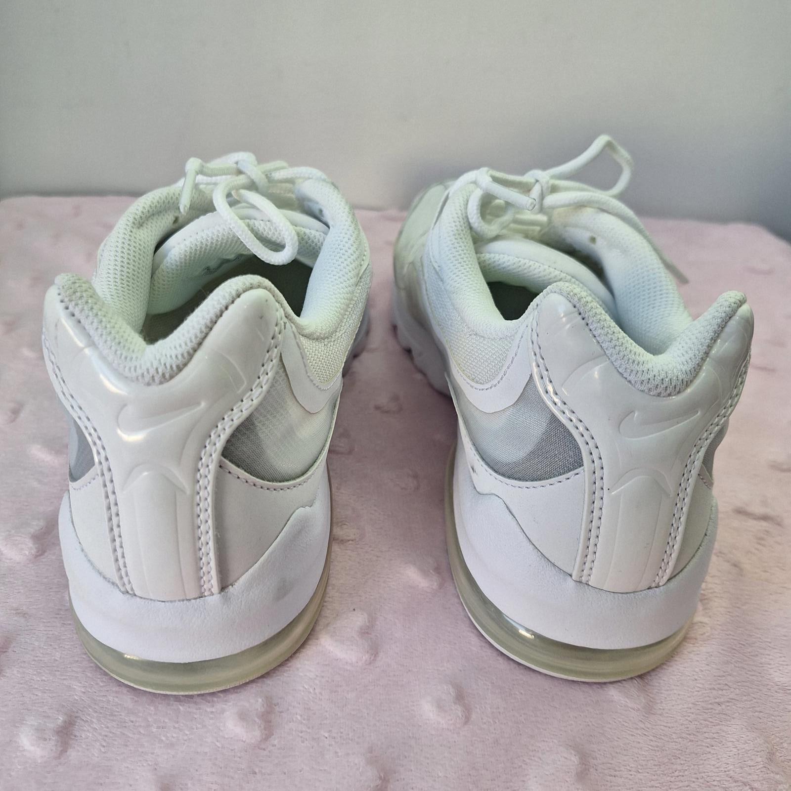 Nike NIKE Air Max VG-R Trainers Eur 41 M US 8, W 91/2 unisex Size US 9 / IT 39 - 4 Thumbnail