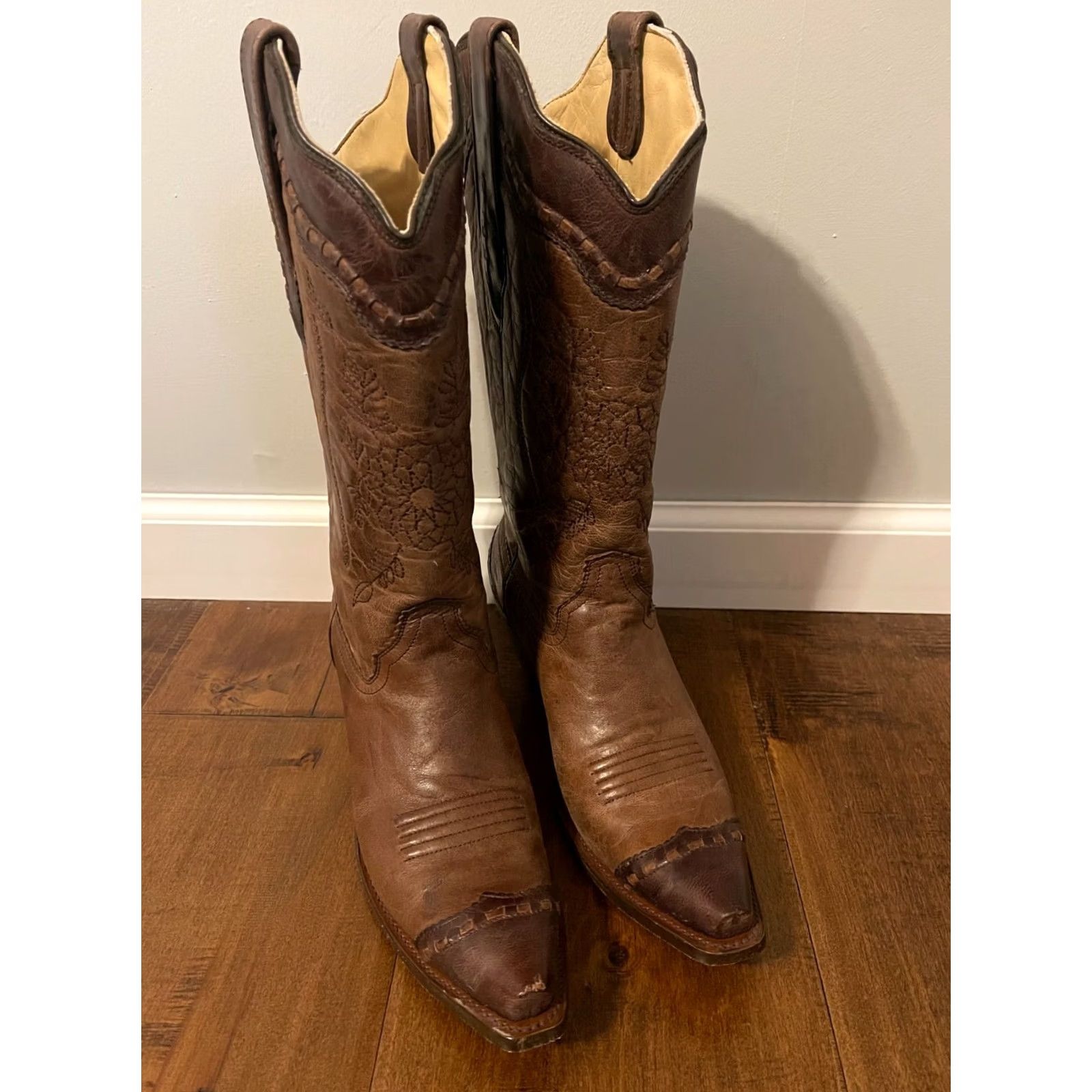 Vintage Corral Boots Western Cowboy Boots Brown Embroidered Floral Ladies Womens 9M Size US 9 / IT 39 - 3 Thumbnail