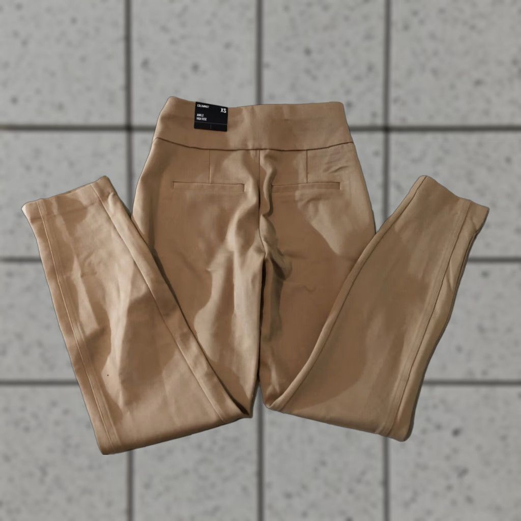 Express Womens Express Pants XS Beige Chino Khaki Dress Slacks Trouser Size XS Chino Pants Womens Beige Express Slacks Casual Chino 90s? Size 26" / US 2 / IT 38 - 1 Thumbnail