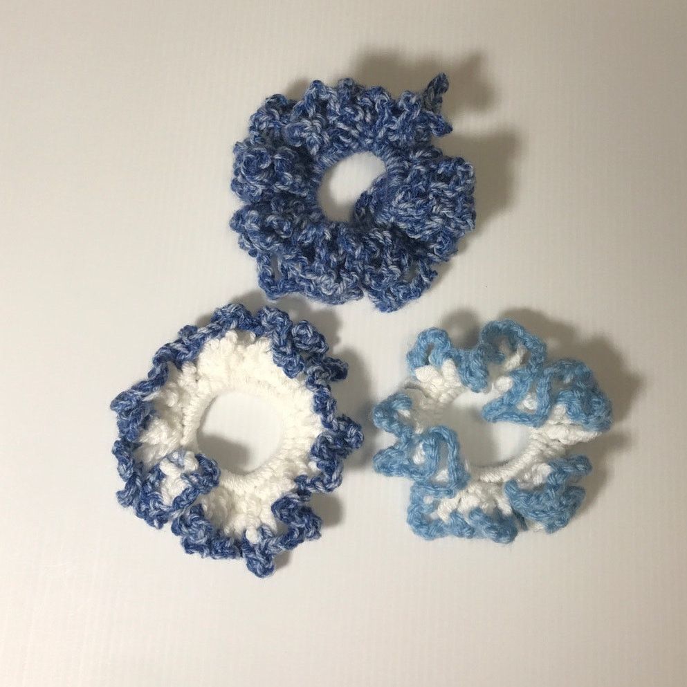 Handmade NWT Handmade Crocheted Scrunchie by Dawny Set of 3 Size ONE SIZE - 1 Thumbnail