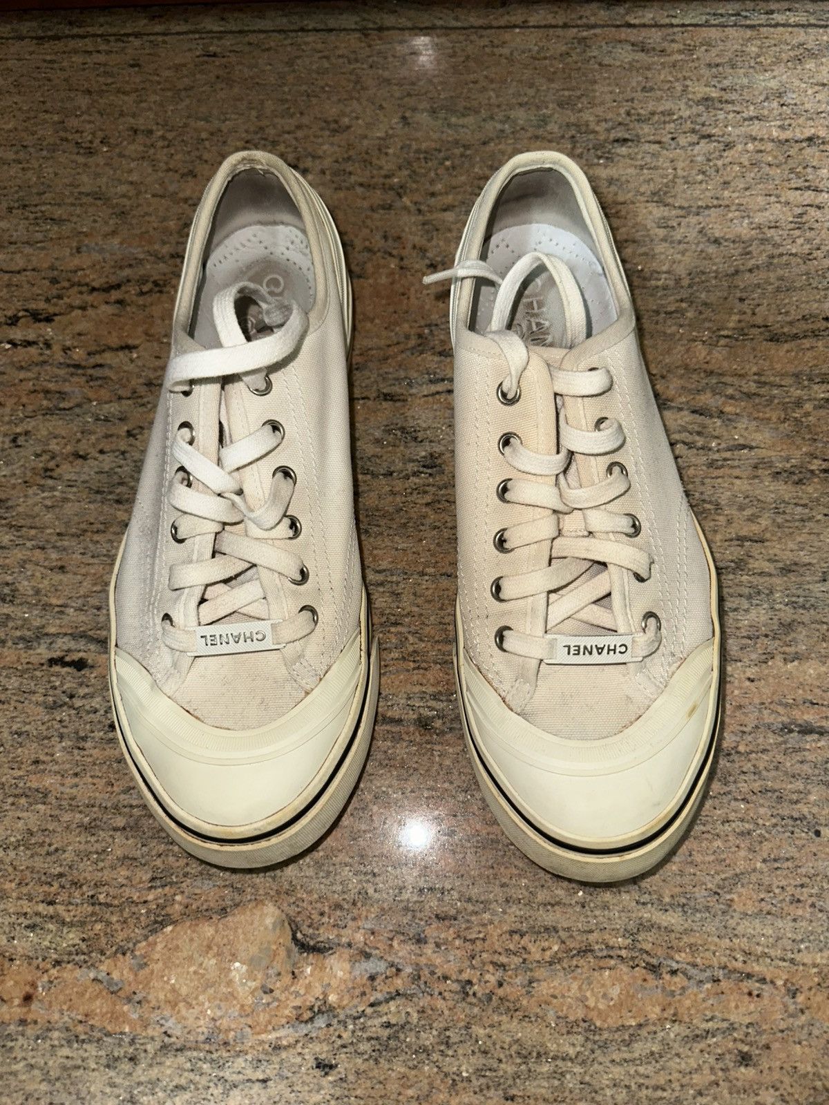 Chanel Chanel Low Top Sneakers Size US 8 / EU 41 - 1 Thumbnail