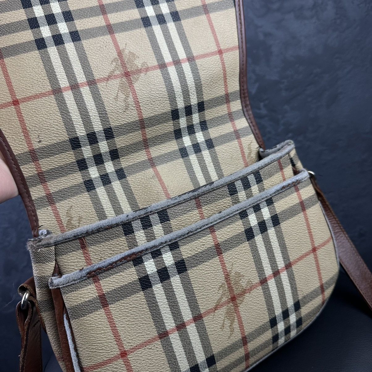 Burberry × Vintage Burberrys Nova Check Shoulder Bag Leather Beige Size ONE SIZE - 9 Thumbnail