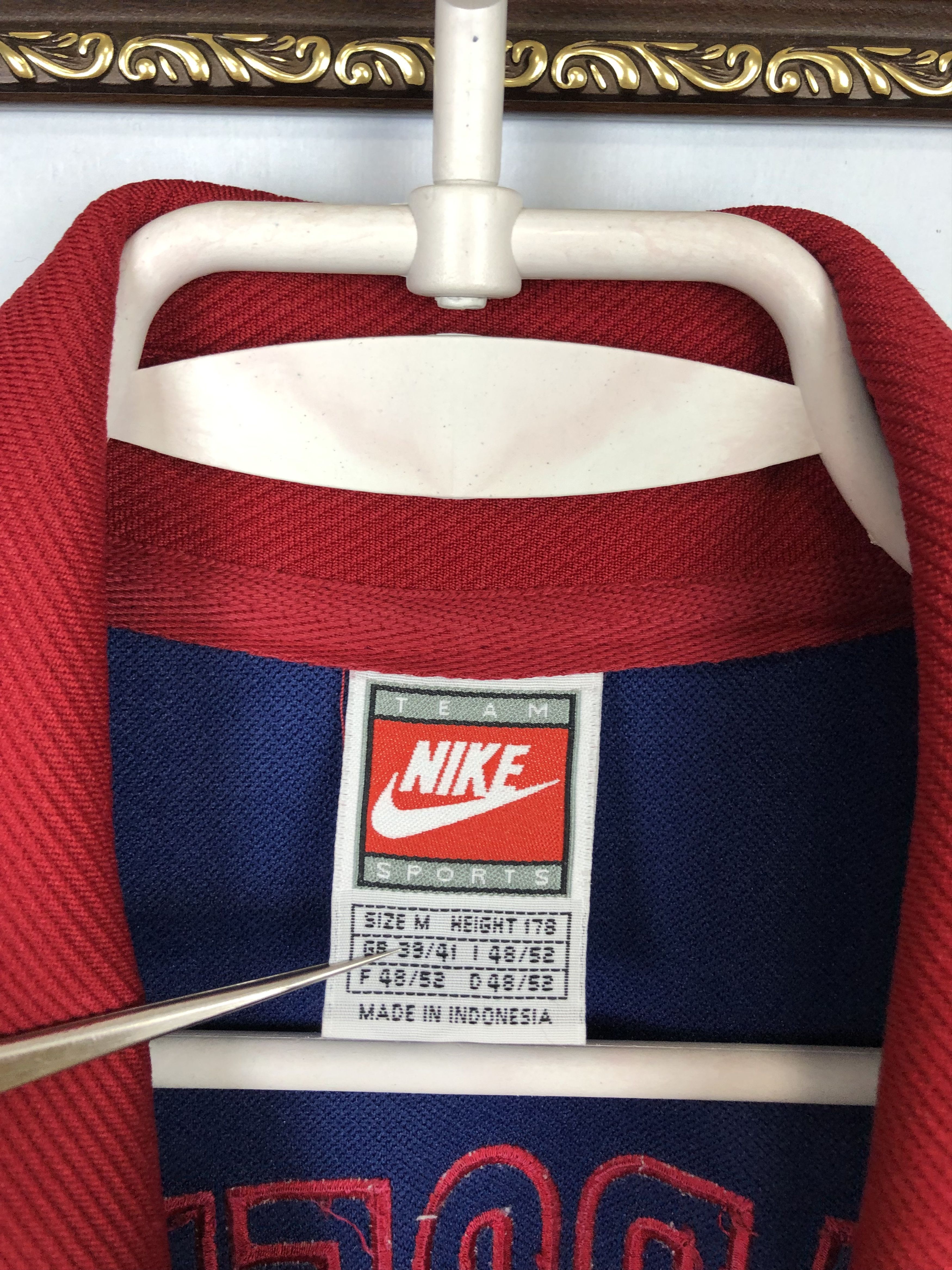 Nike Vintage Nike Barcelona Shirt Bottom Up Jersey Baseball Tee Size US M / EU 48-50 / 2 - 5 Thumbnail