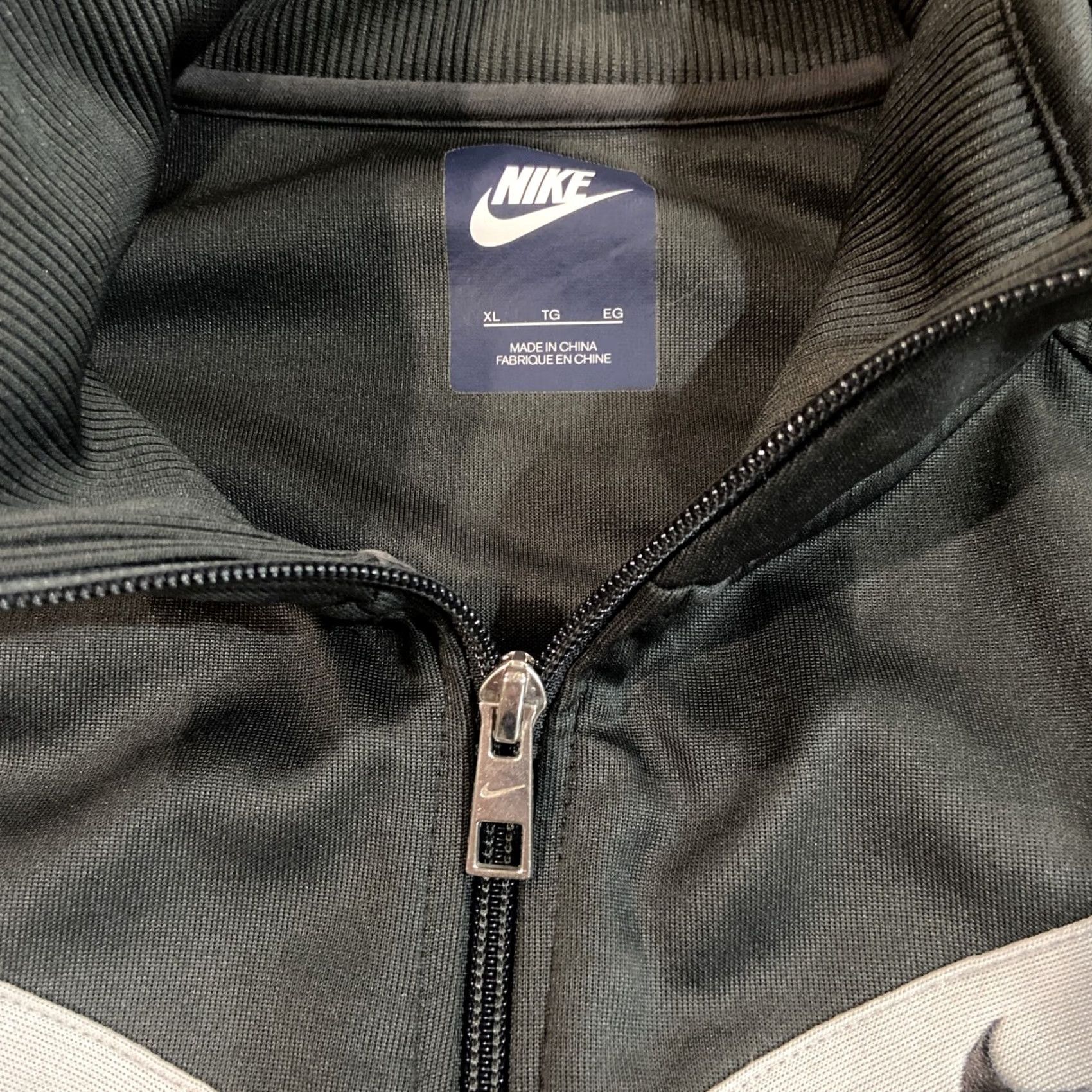 Nike Nike Jacket Mens XL Gray Full Zip Track Athletic Training Active Y2K 532919-060 Size US XL / EU 56 / 4 - 3 Thumbnail