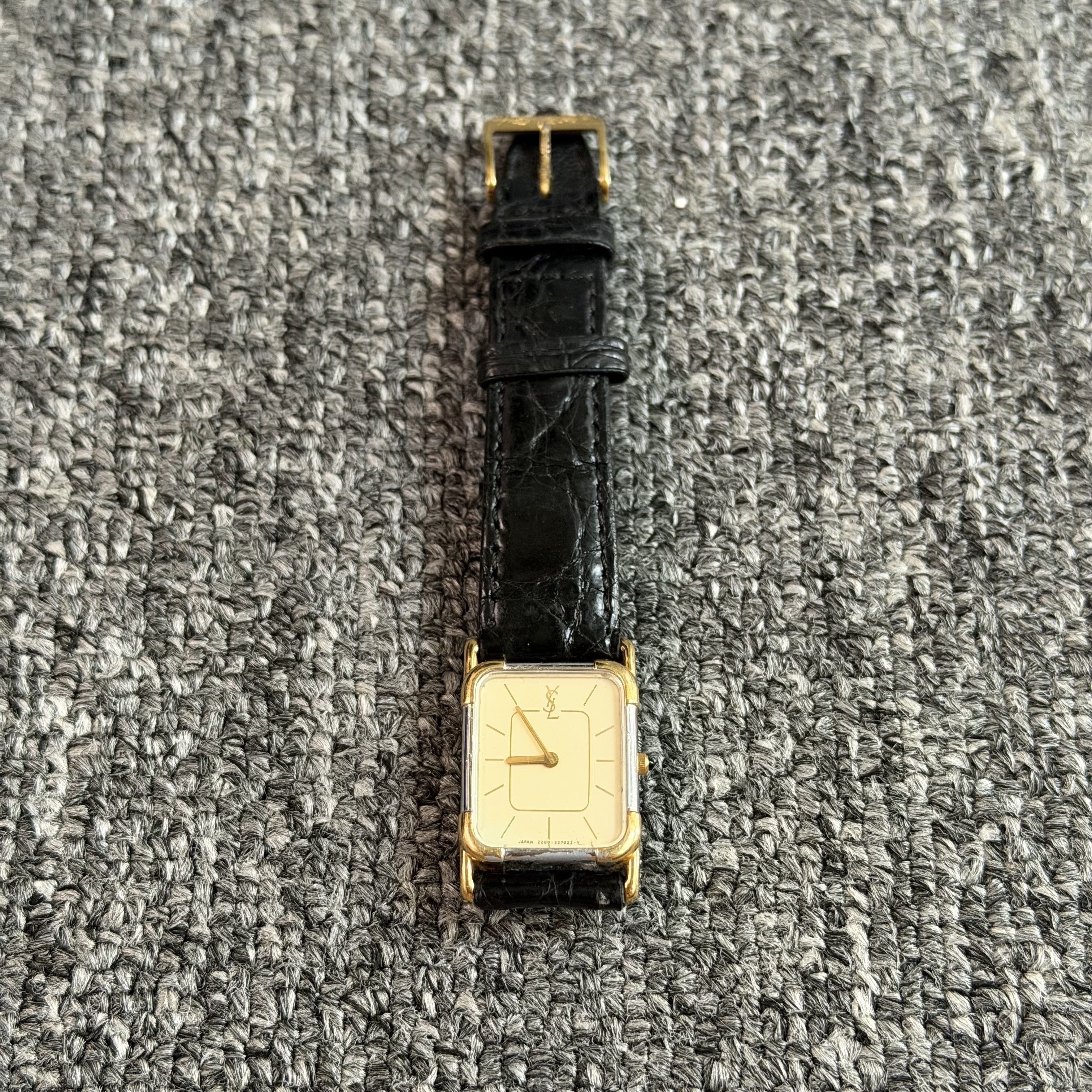 Yves Saint Laurent Yves Saint Laurent Watch Size ONE SIZE - 1 Thumbnail