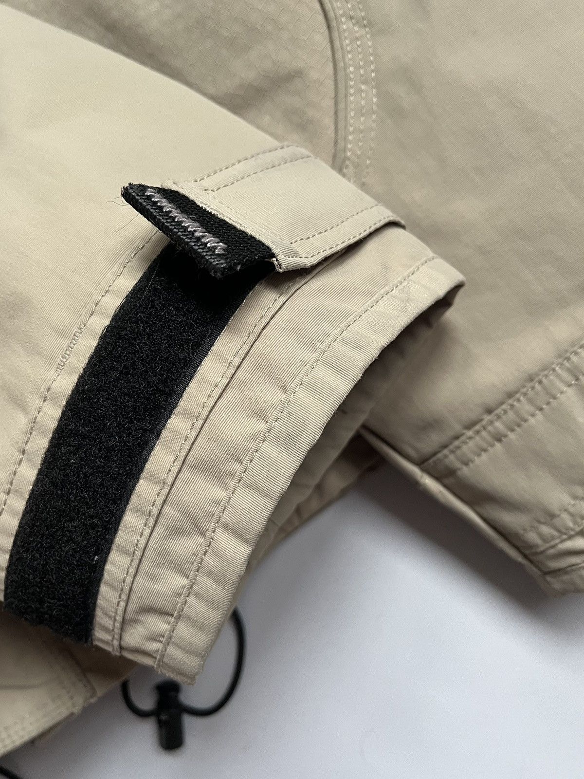 Oakley Vintage Oakley Men Beige WaterProof Jacket With Fleece Vest Size US L / EU 52-54 / 3 - 20 Thumbnail