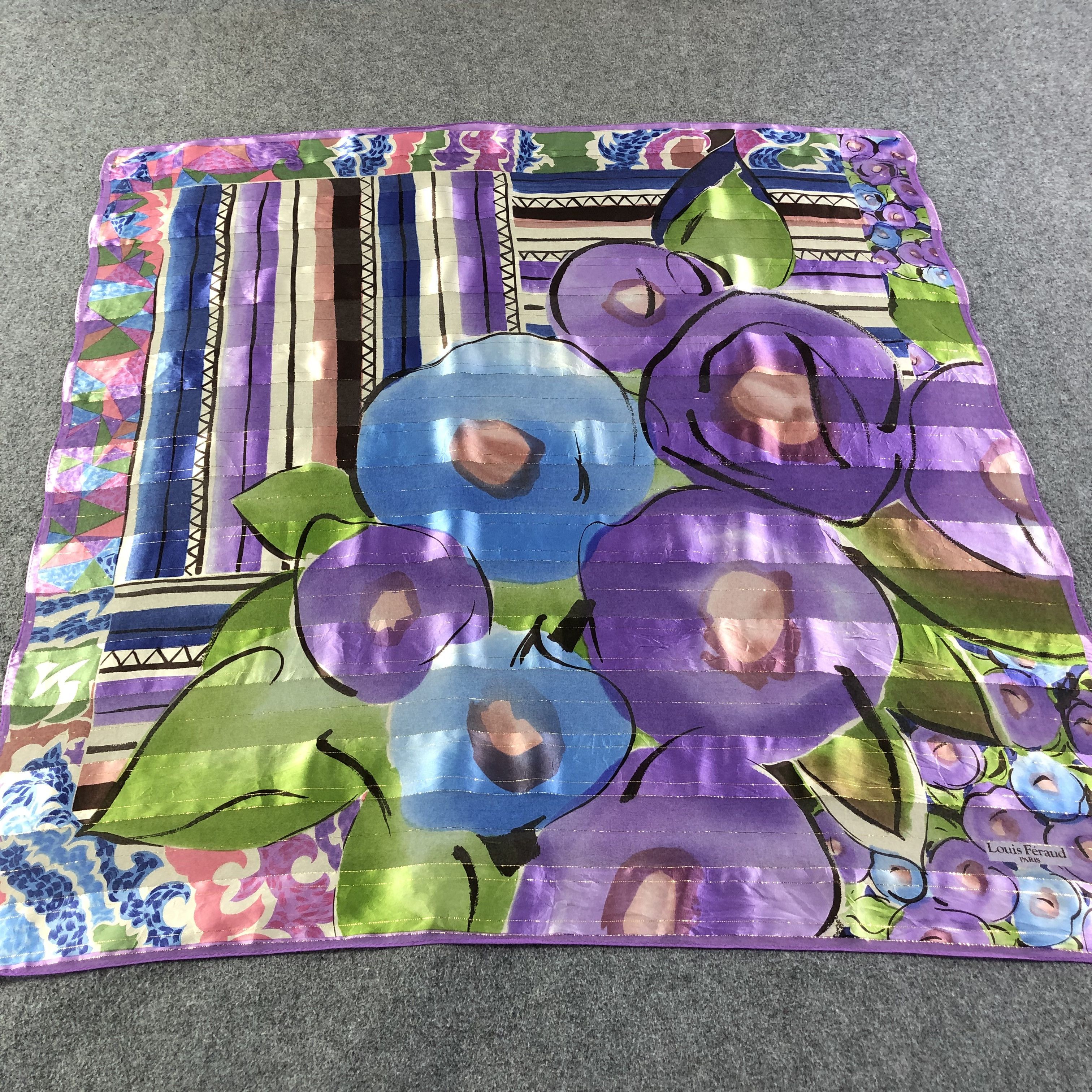 Louis Feraud Louis Feraud Abstract Silk Scarf M772 Size ONE SIZE - 1 Thumbnail