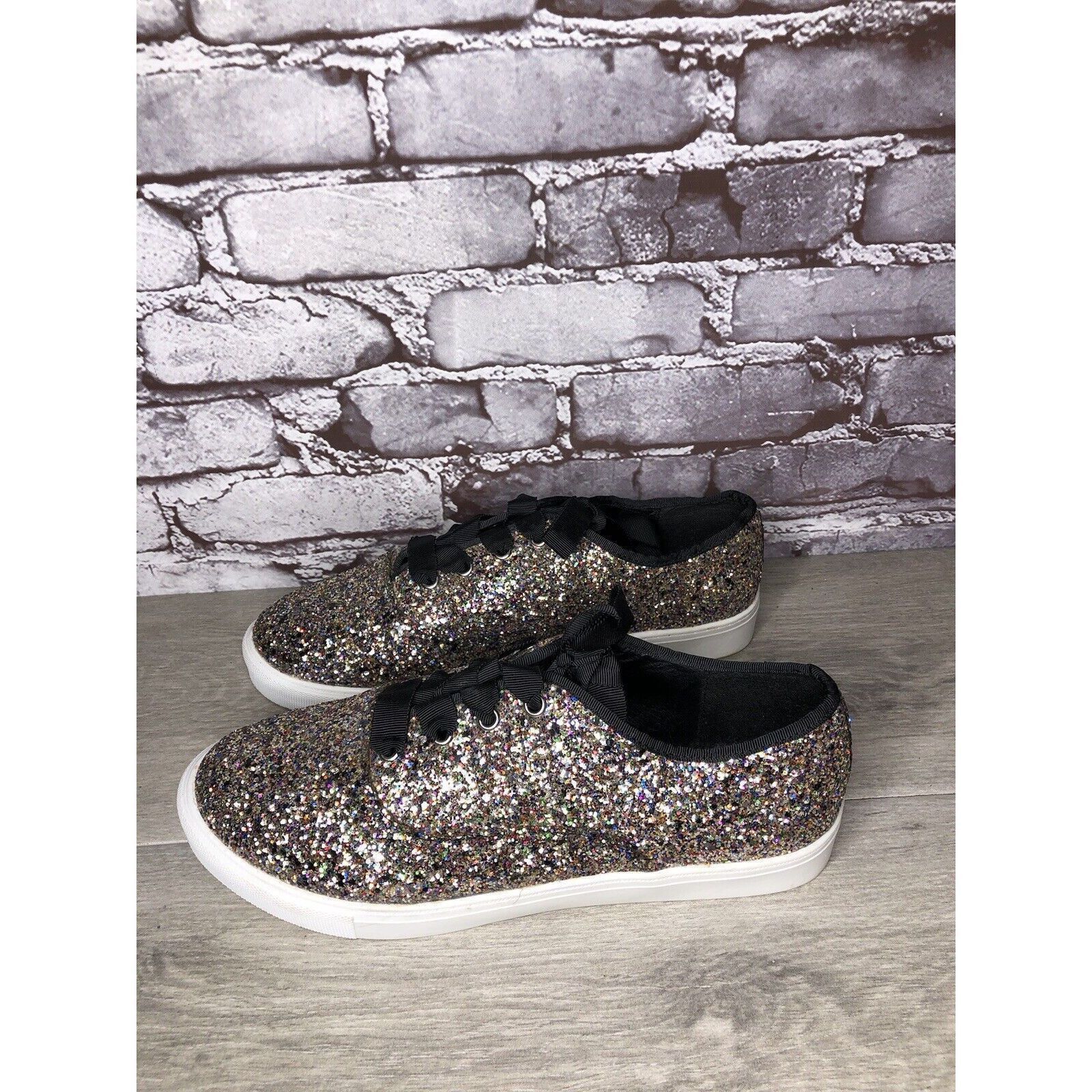 Other Torrid Colorful Glitter Lace Up Low Top Sneakers Shoes Women Size US 10 / IT 40 - 22 Thumbnail