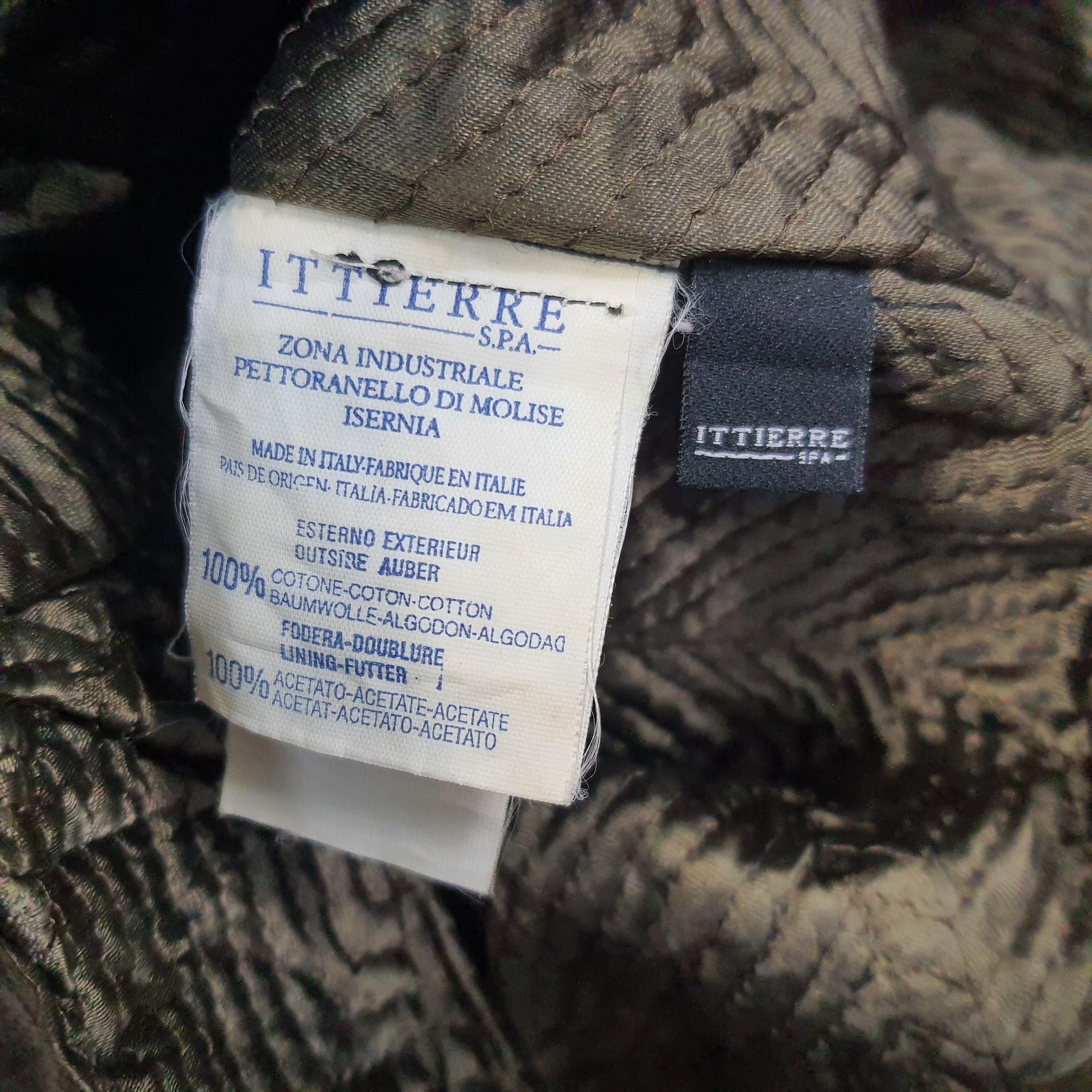 Versace Jeans Couture Vintage Versace Jeans Couture Velvet Jacket C247N28 Size US S / EU 44-46 / 1 - 7 Thumbnail